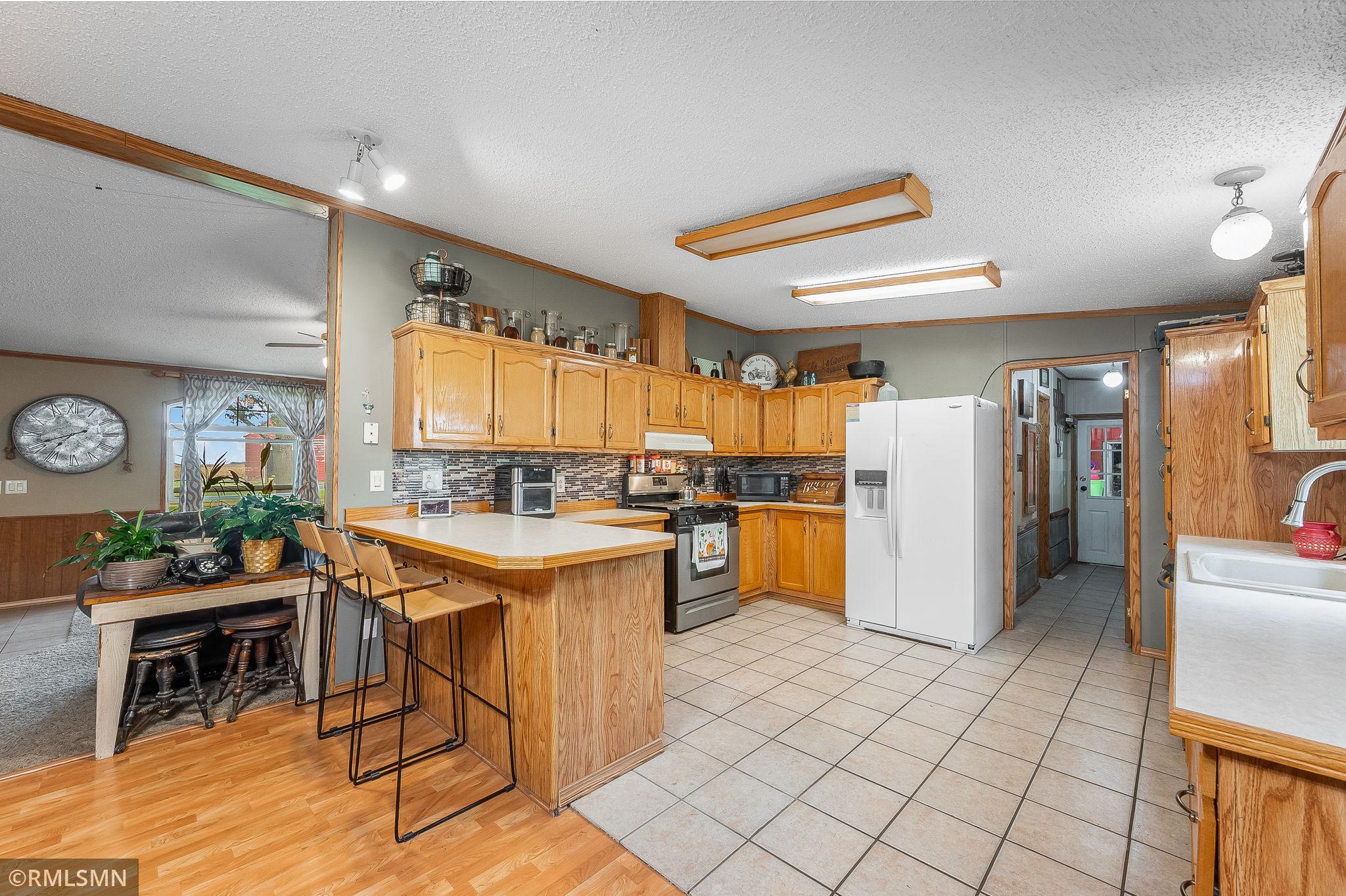 main property photo 43