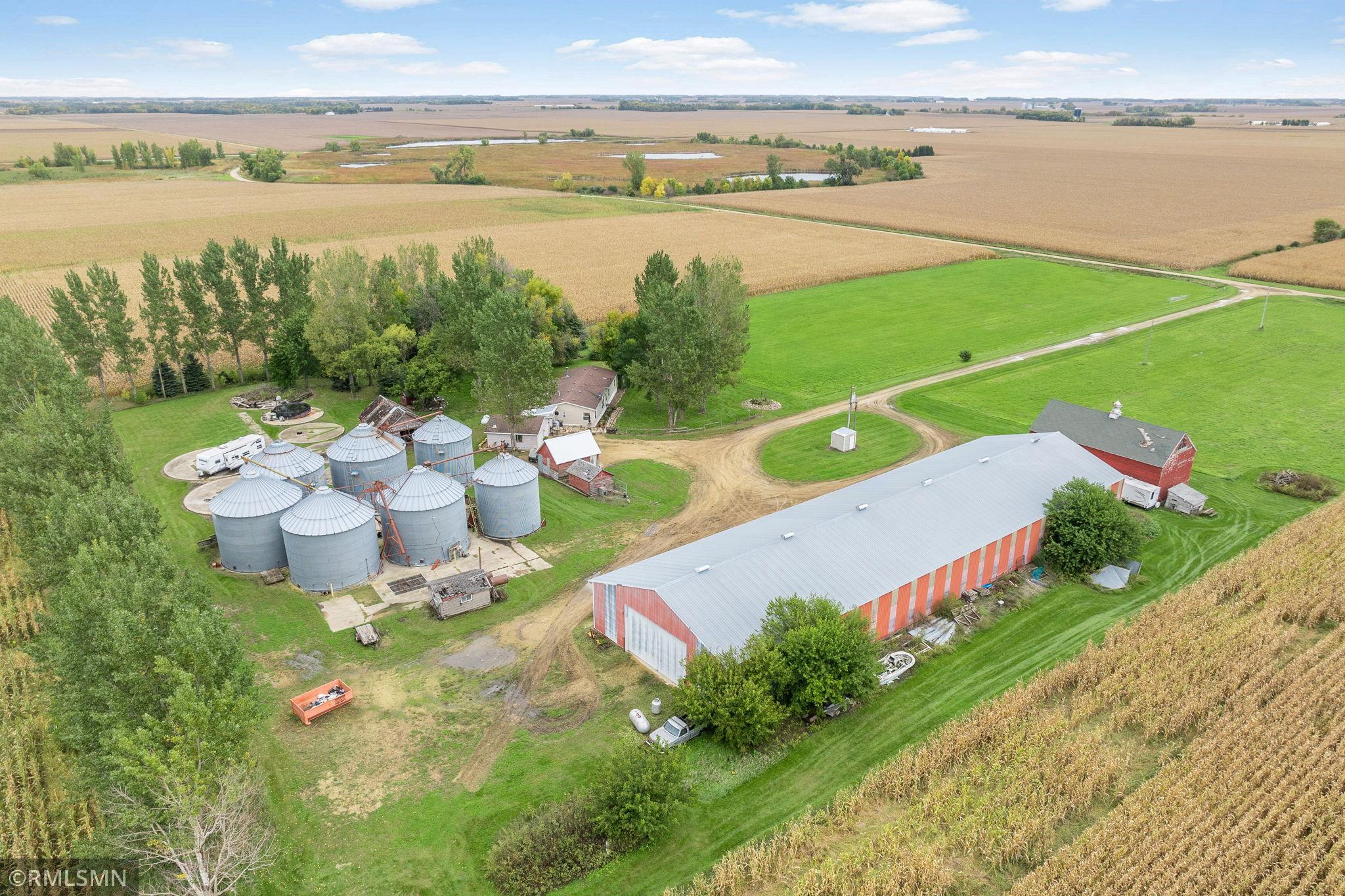 main property photo 6
