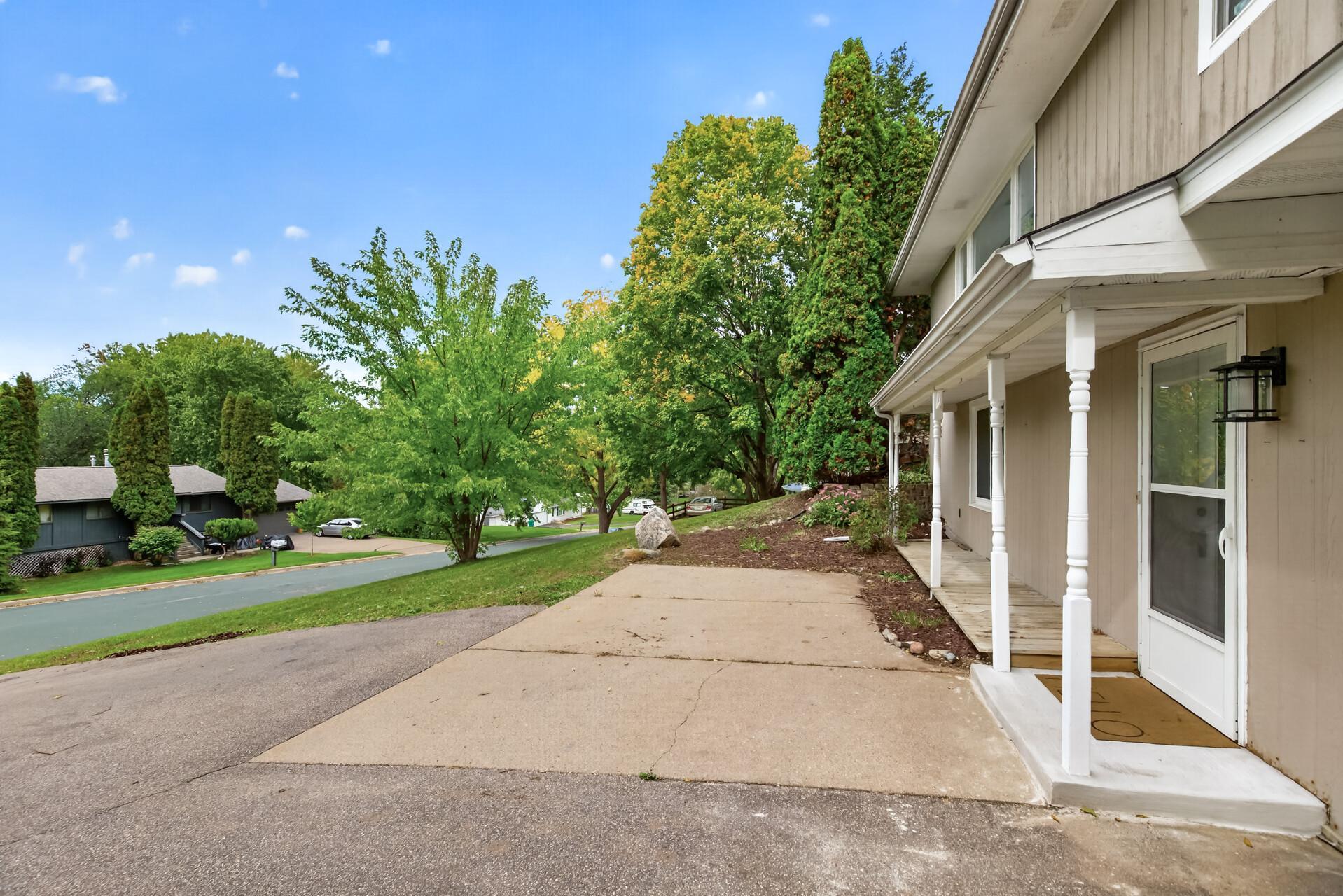 main property photo 29