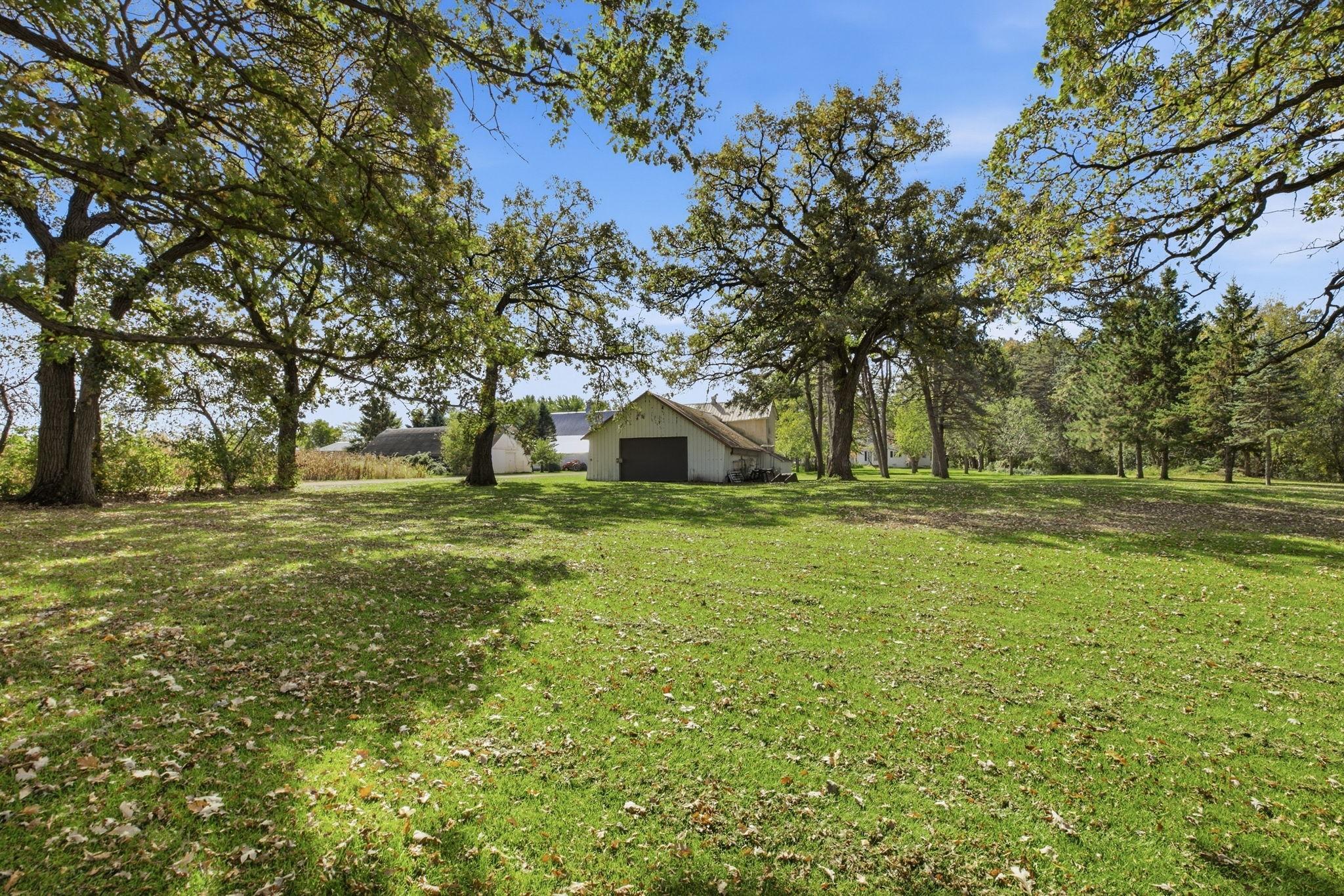 main property photo 39
