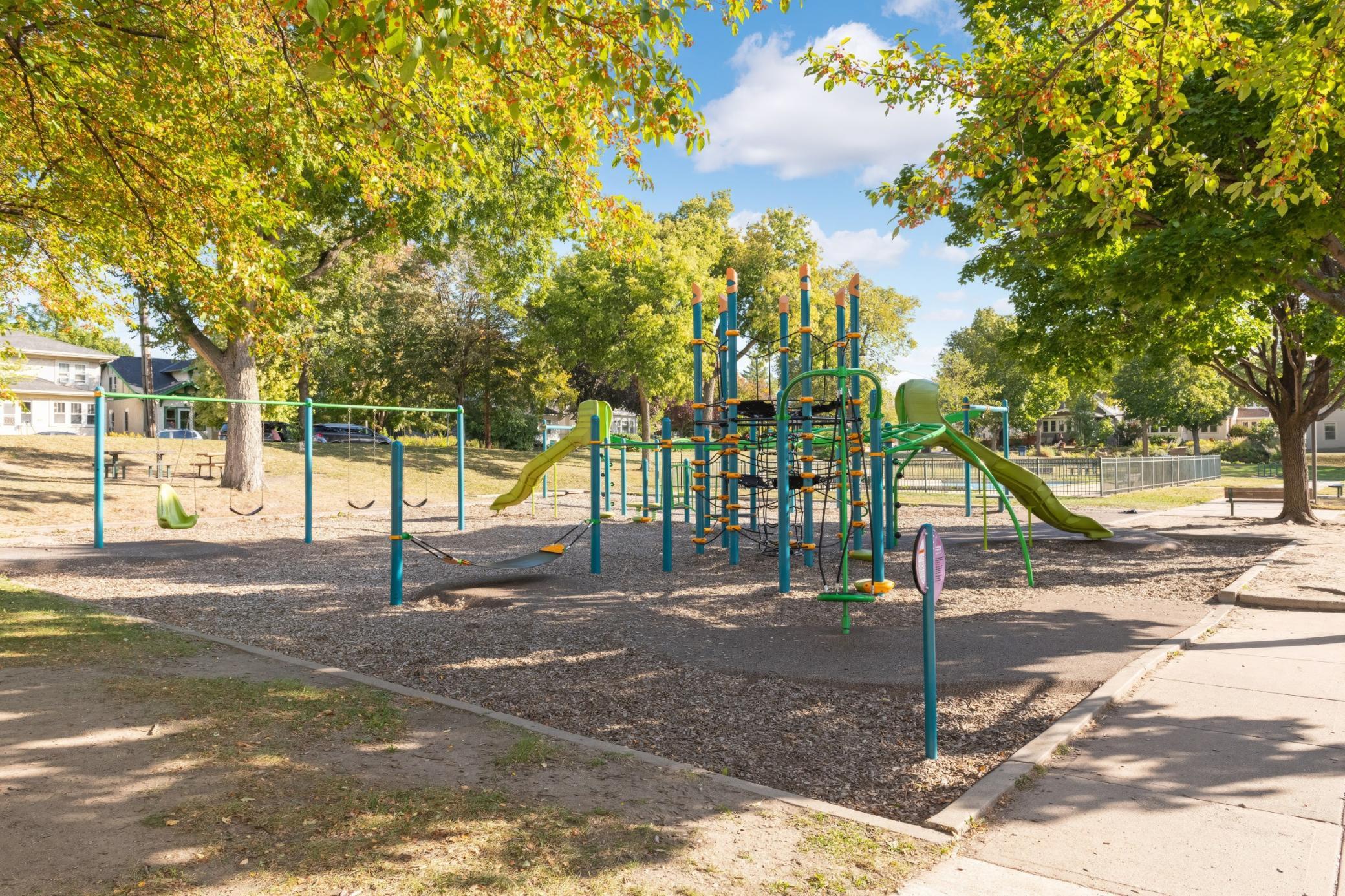 main property photo 29