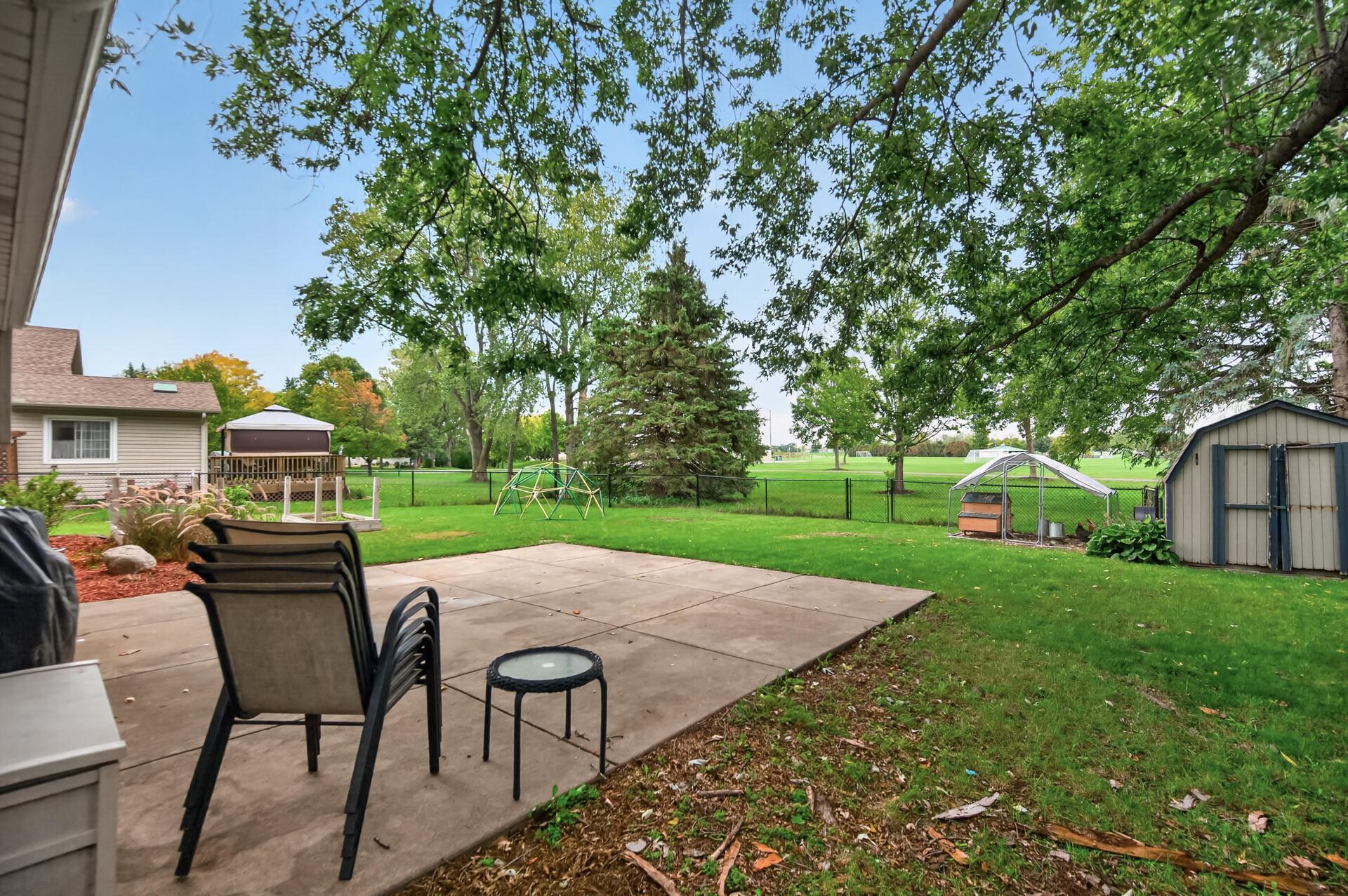 main property photo 23