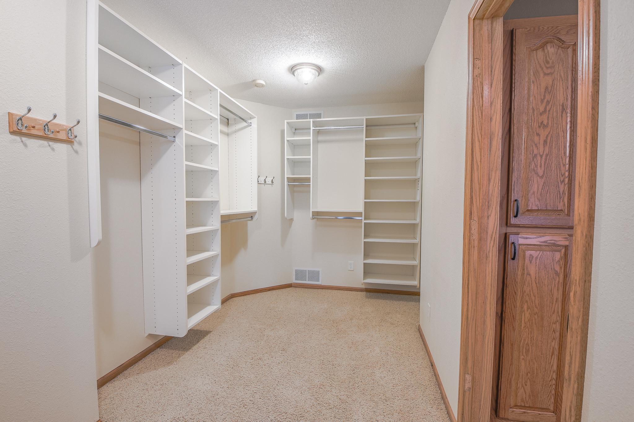 main property photo 120