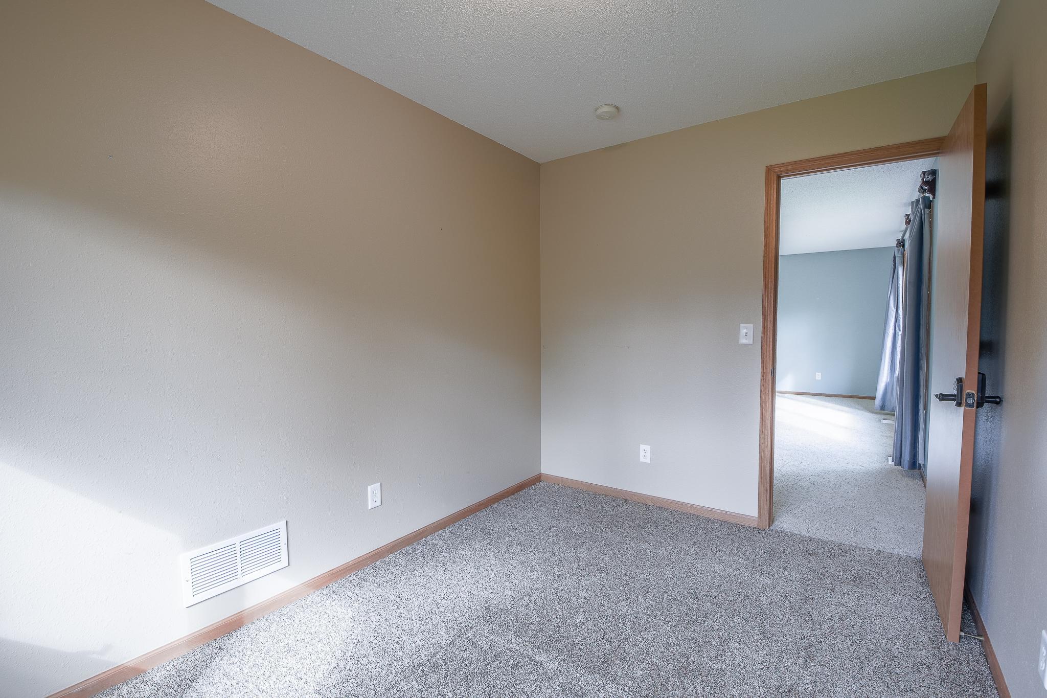 main property photo 123
