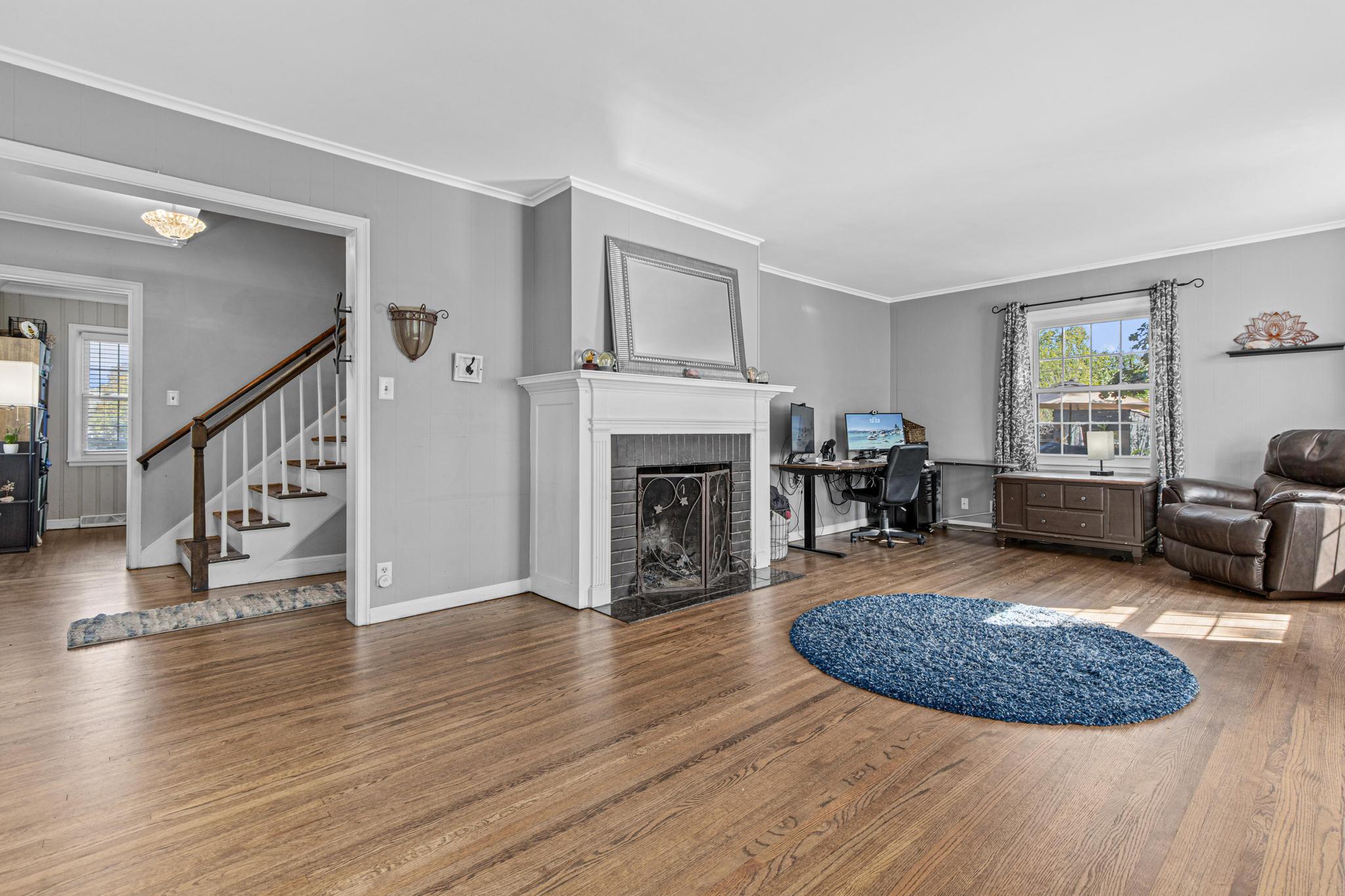 main property photo 7
