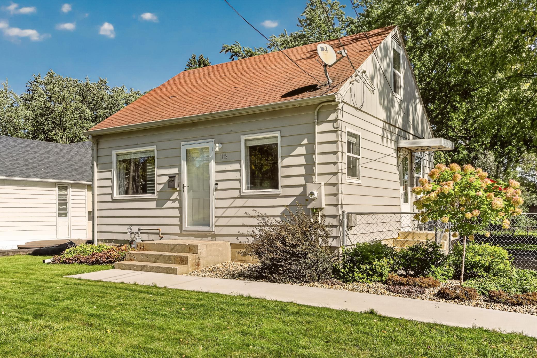 main property photo 30