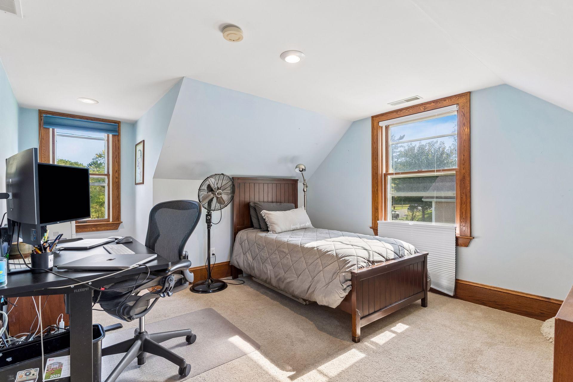 main property photo 40