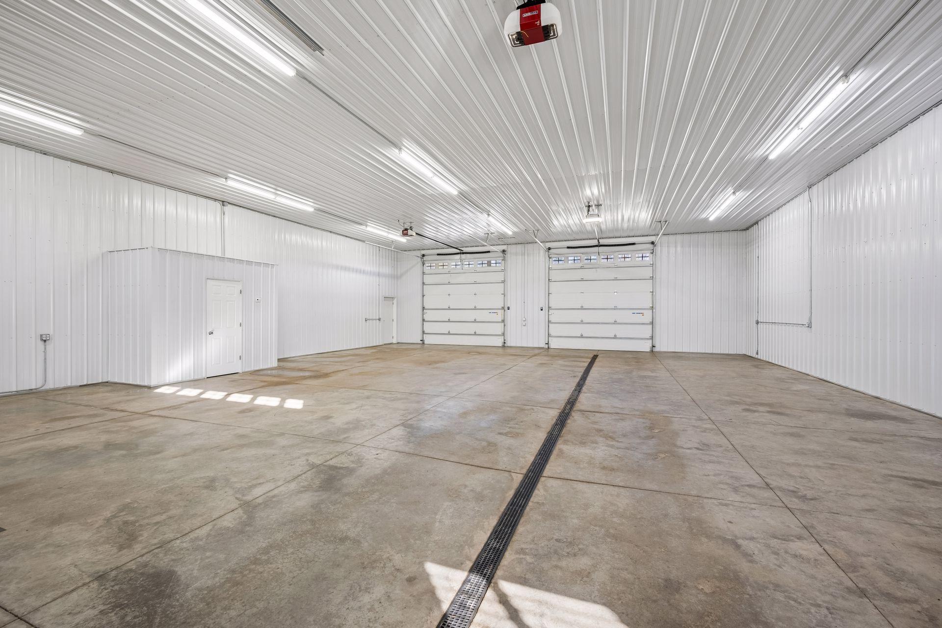 main property photo 51