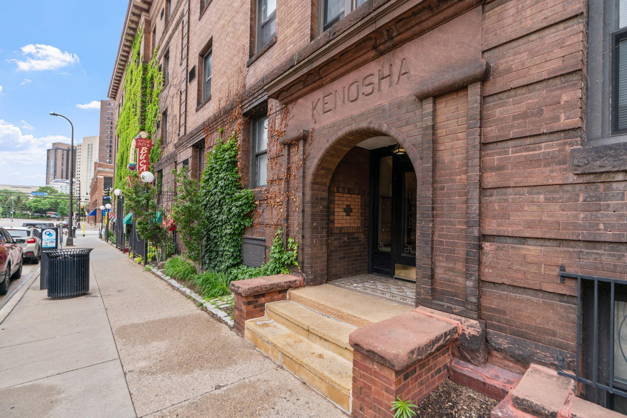 main property photo 14