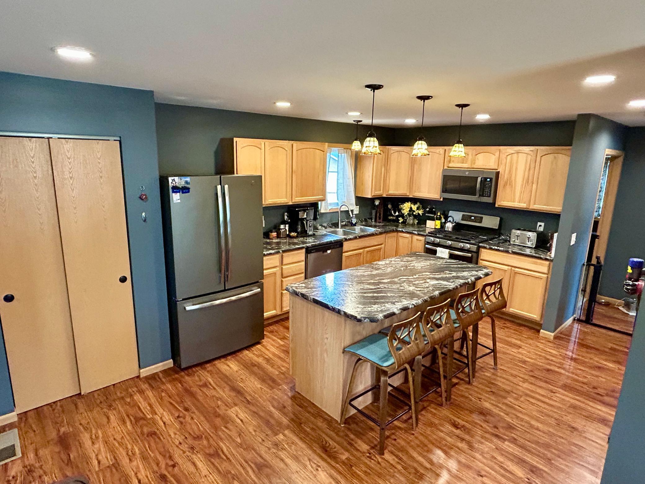 main property photo 41