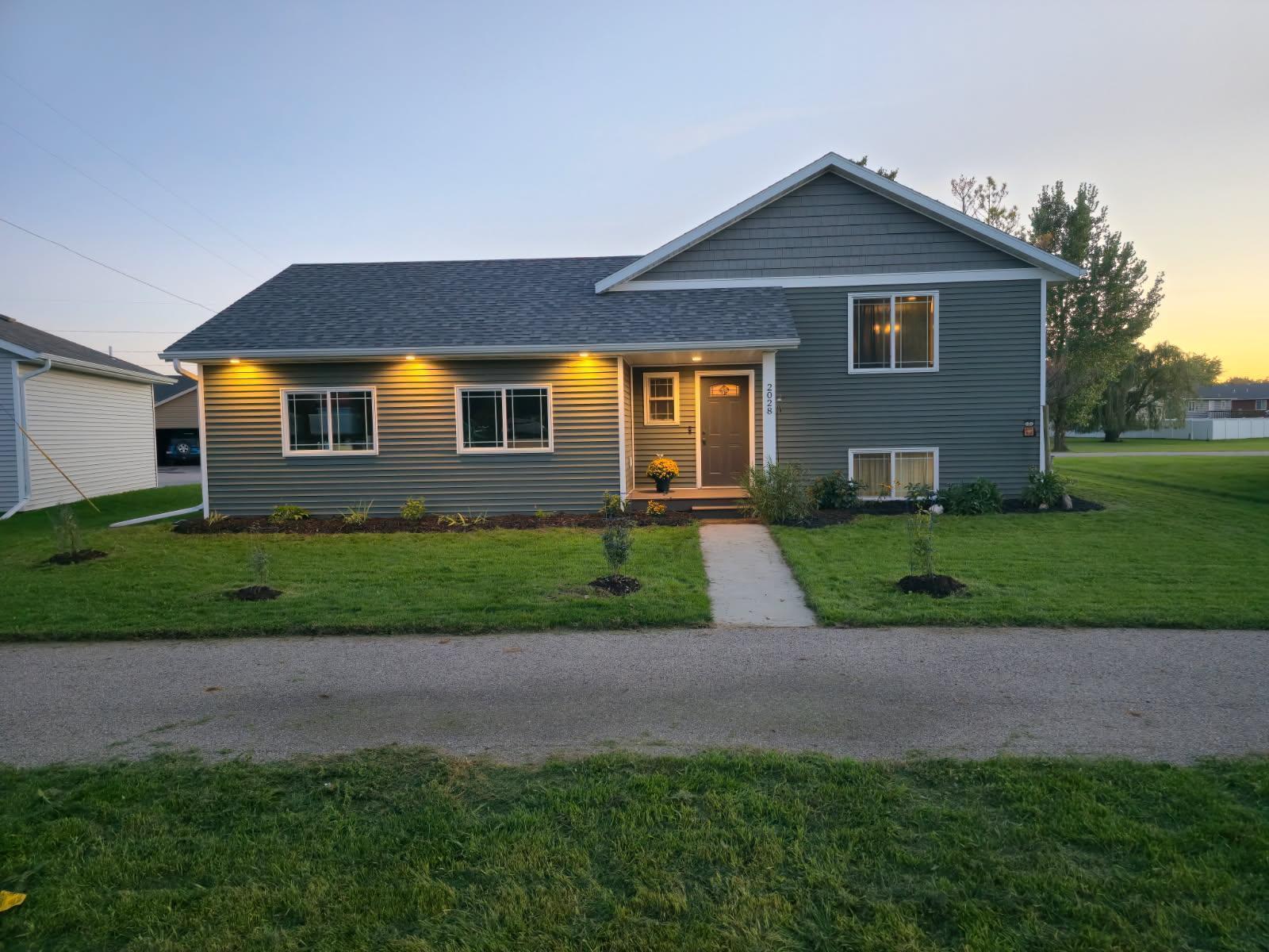 main property photo 6