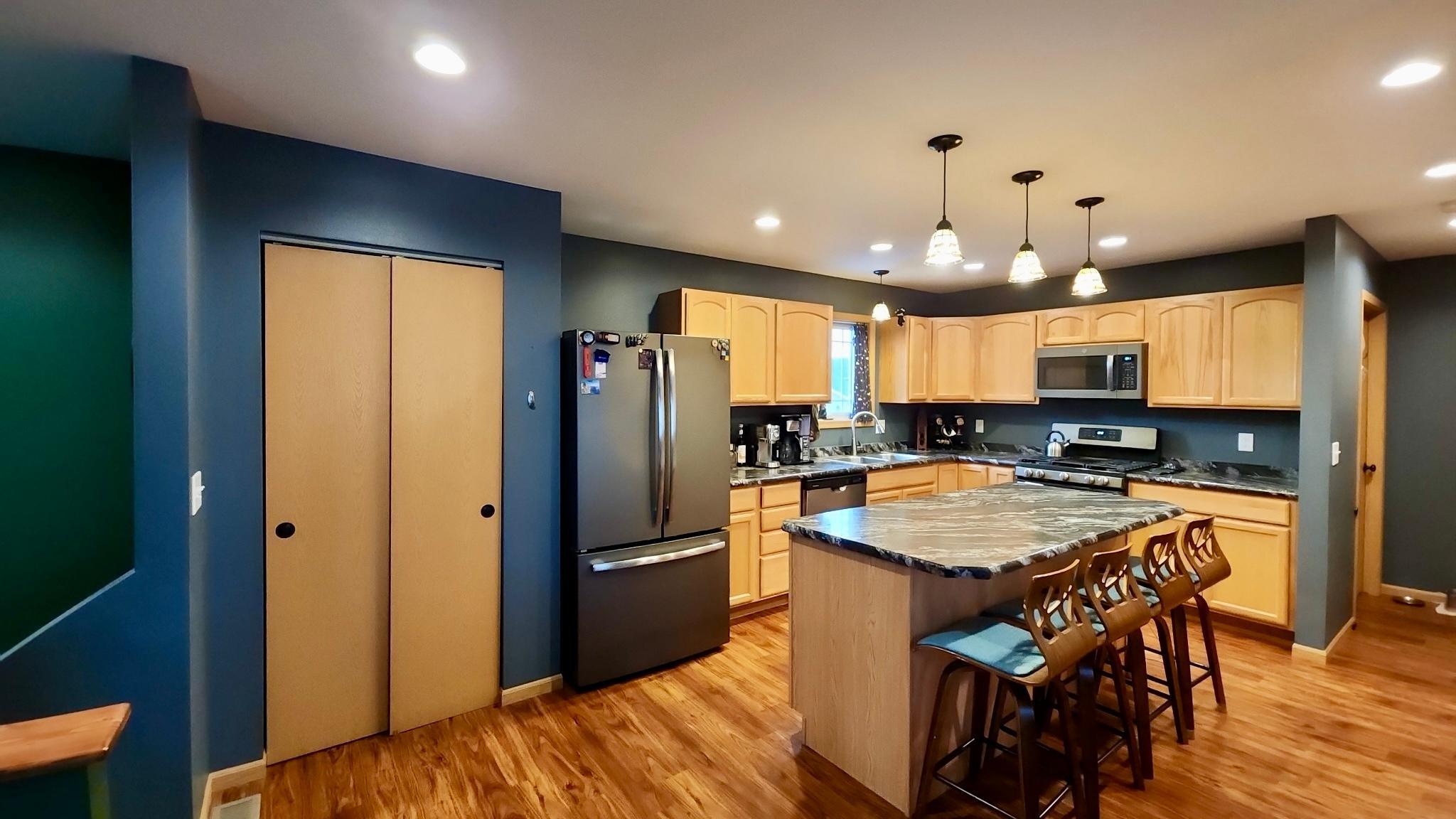 main property photo 8