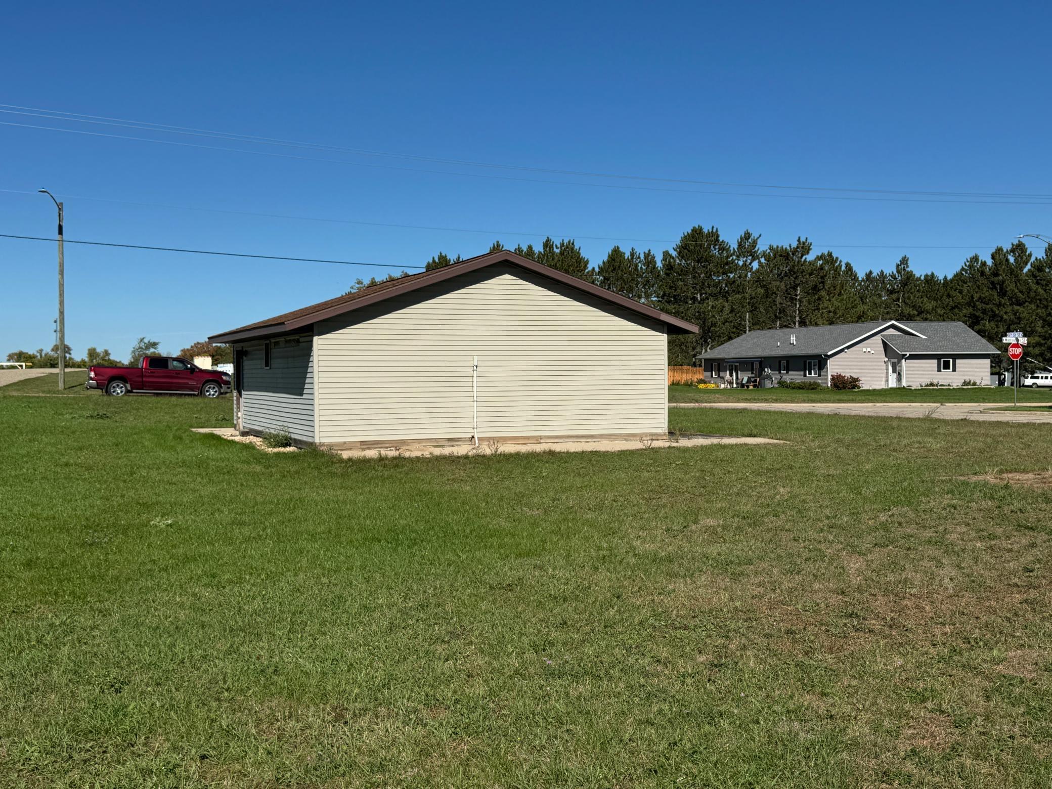 main property photo 6