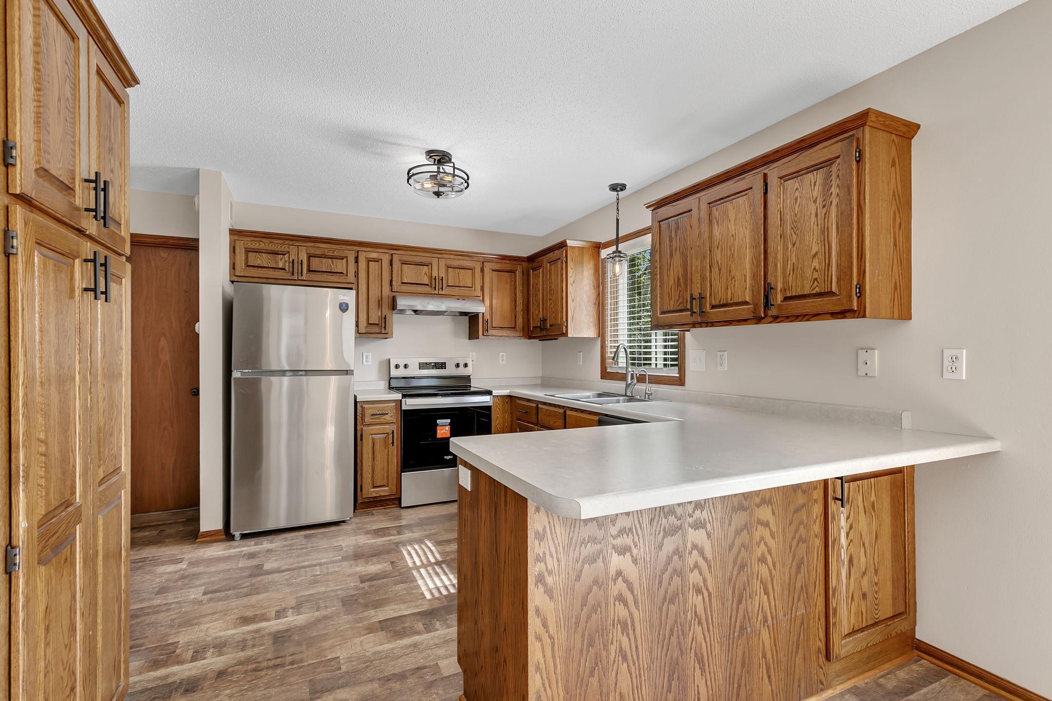 main property photo 15