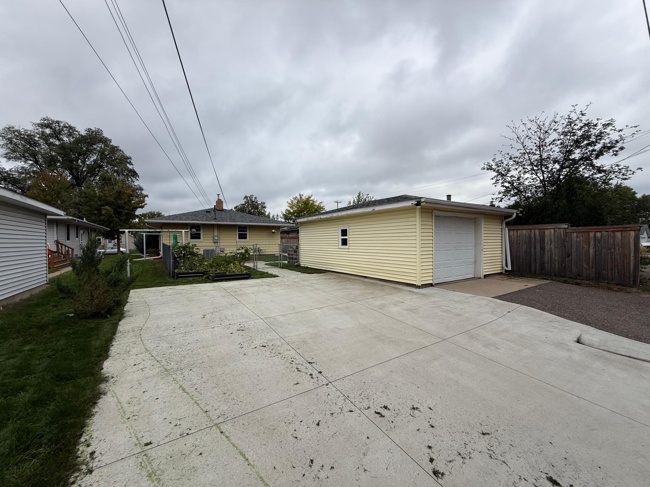 main property photo 21