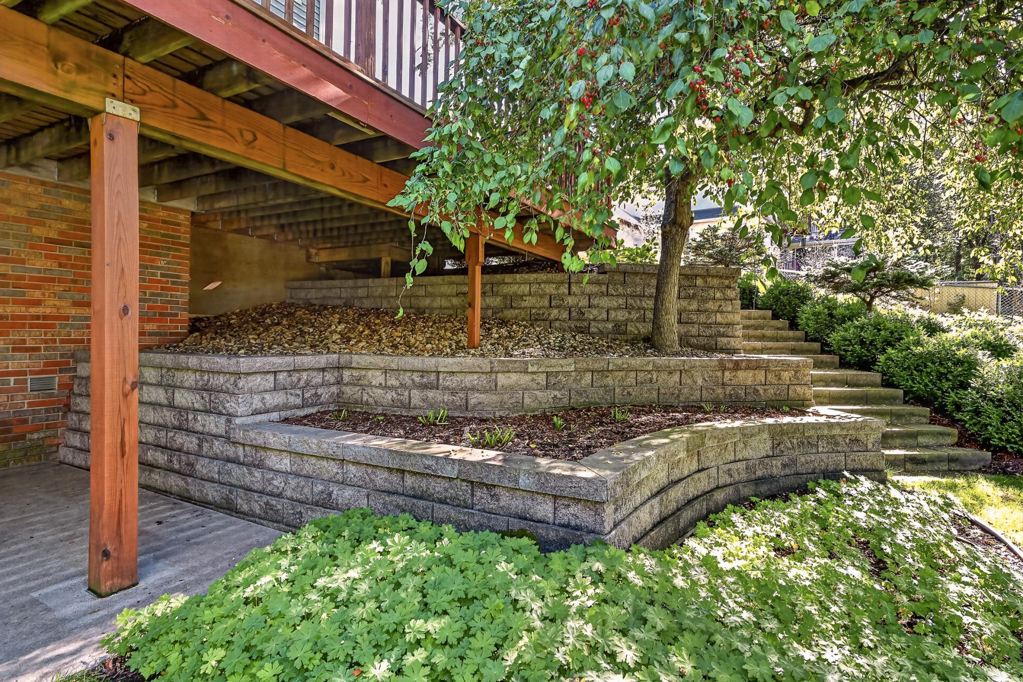 main property photo 67