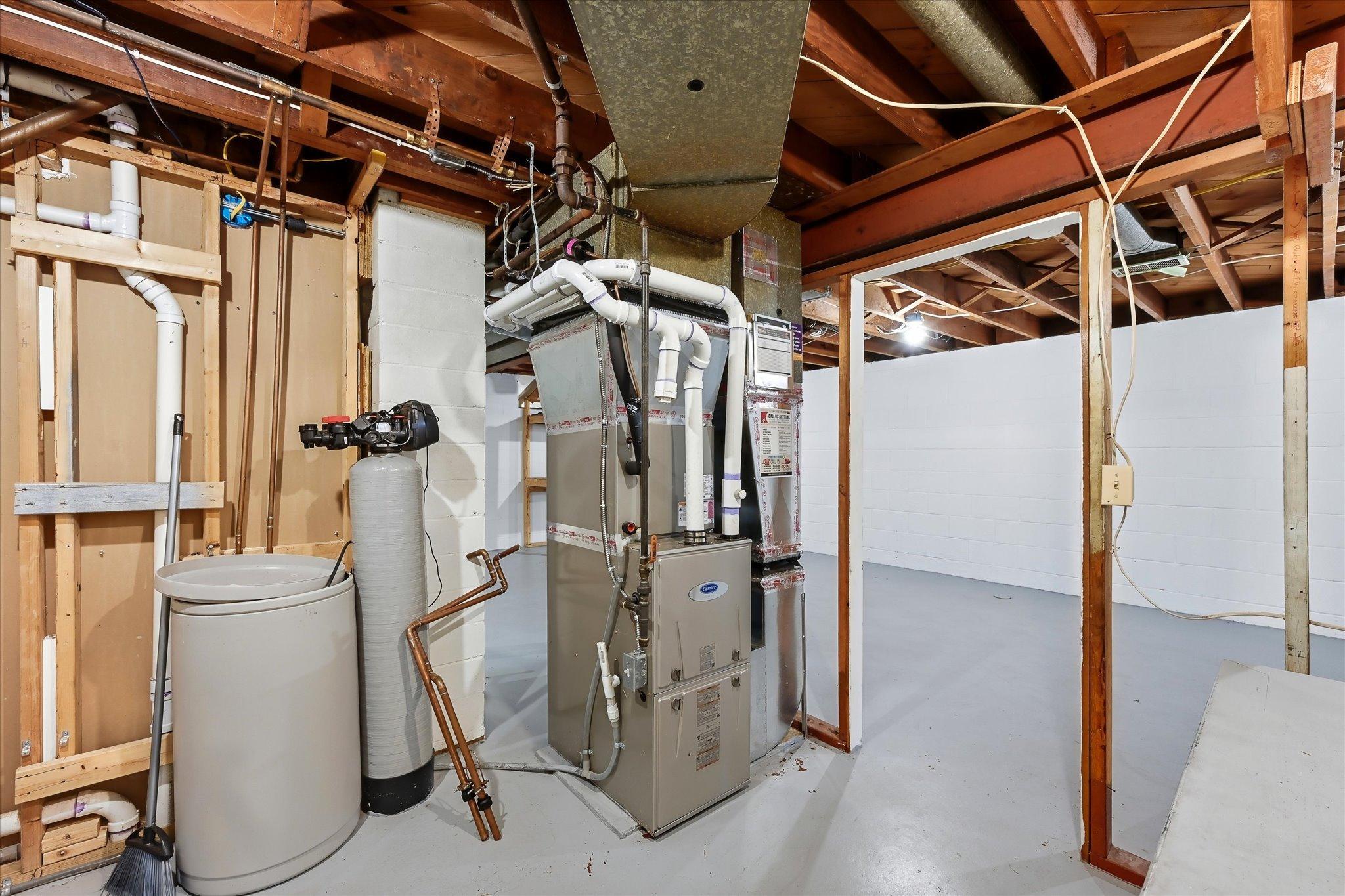 main property photo 50