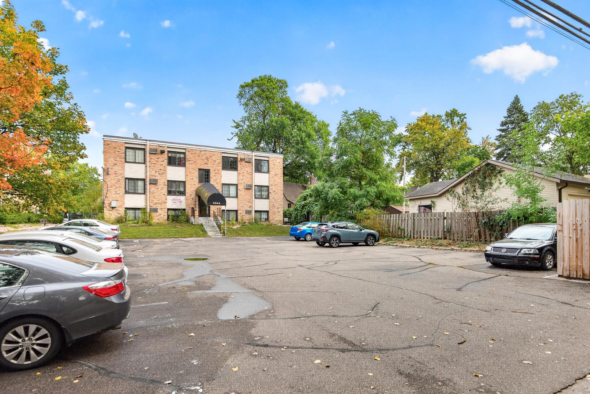 main property photo 24