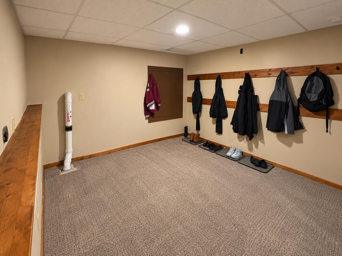 main property photo 14