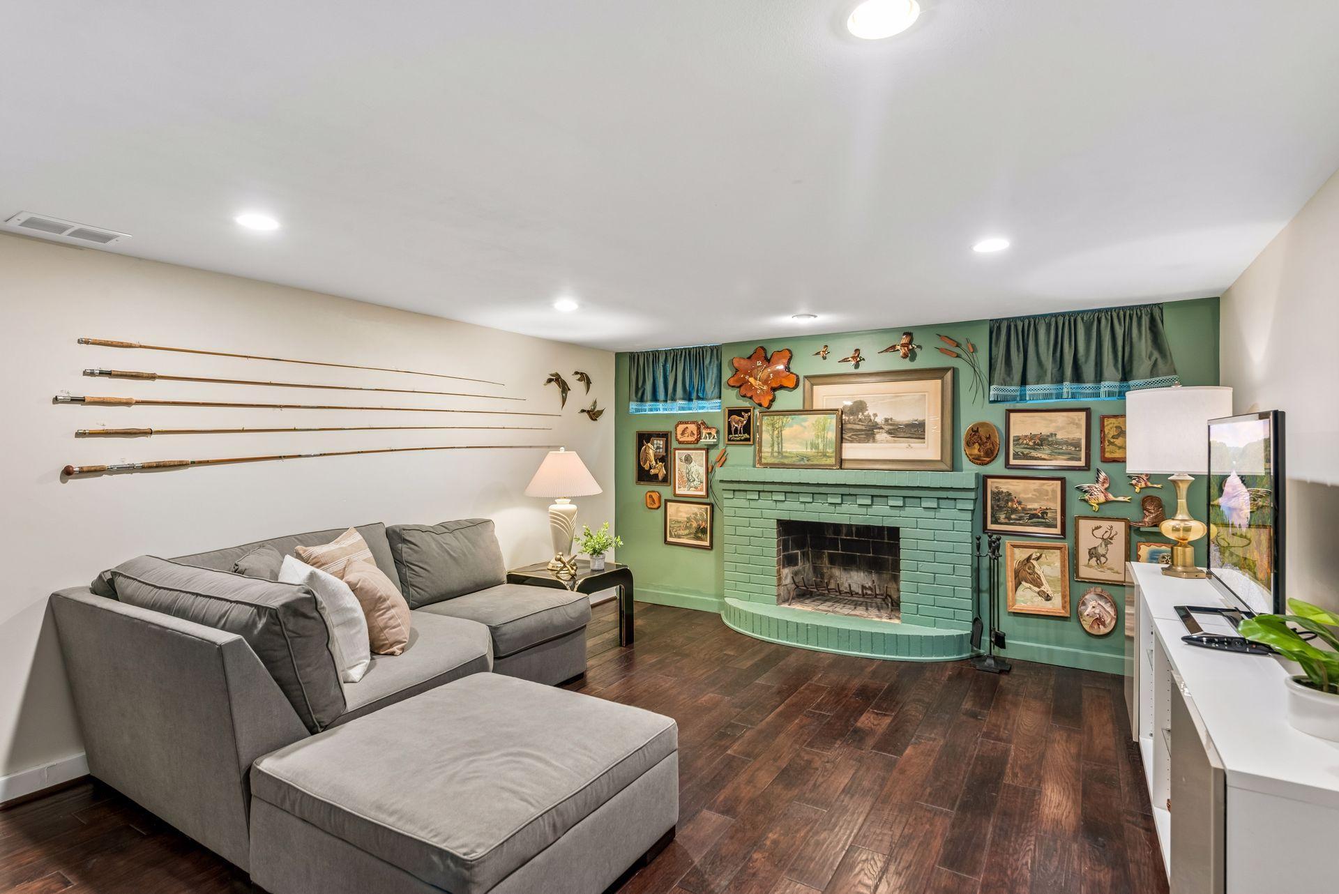 main property photo 17