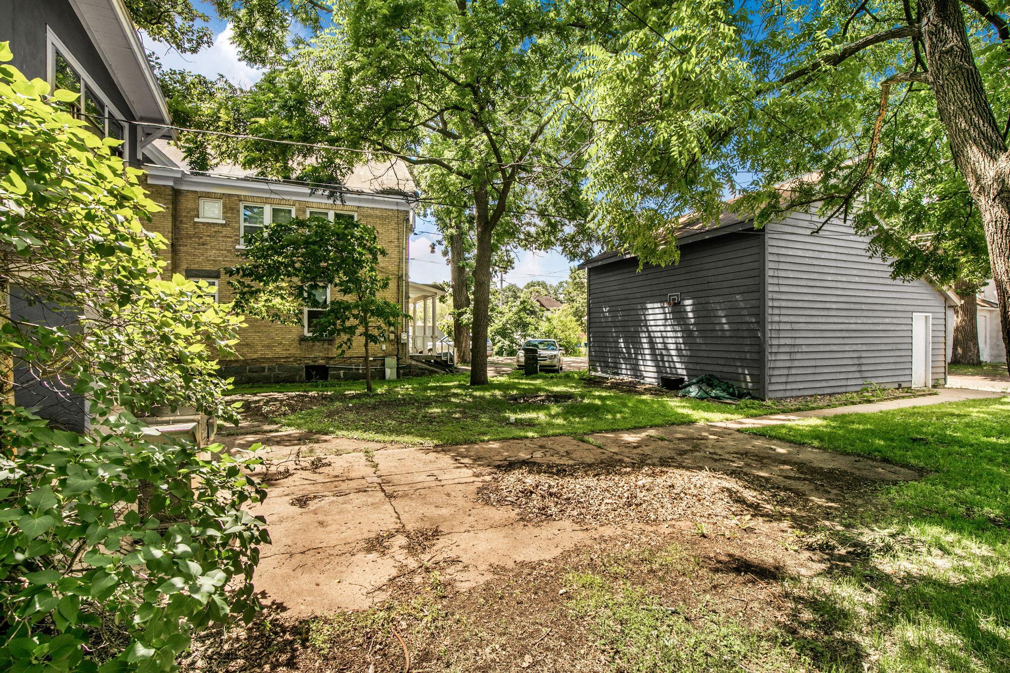 main property photo 16