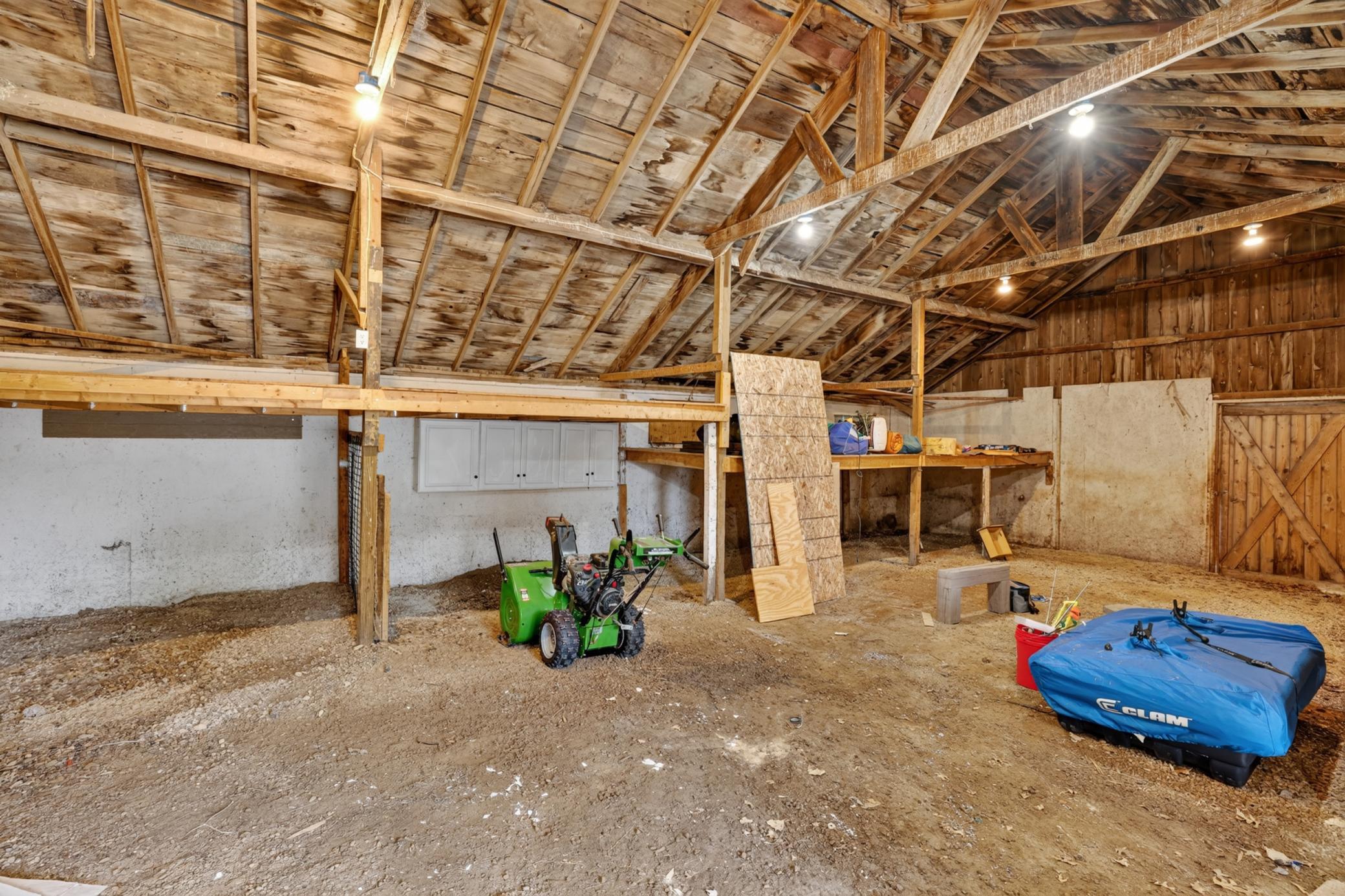 main property photo 49