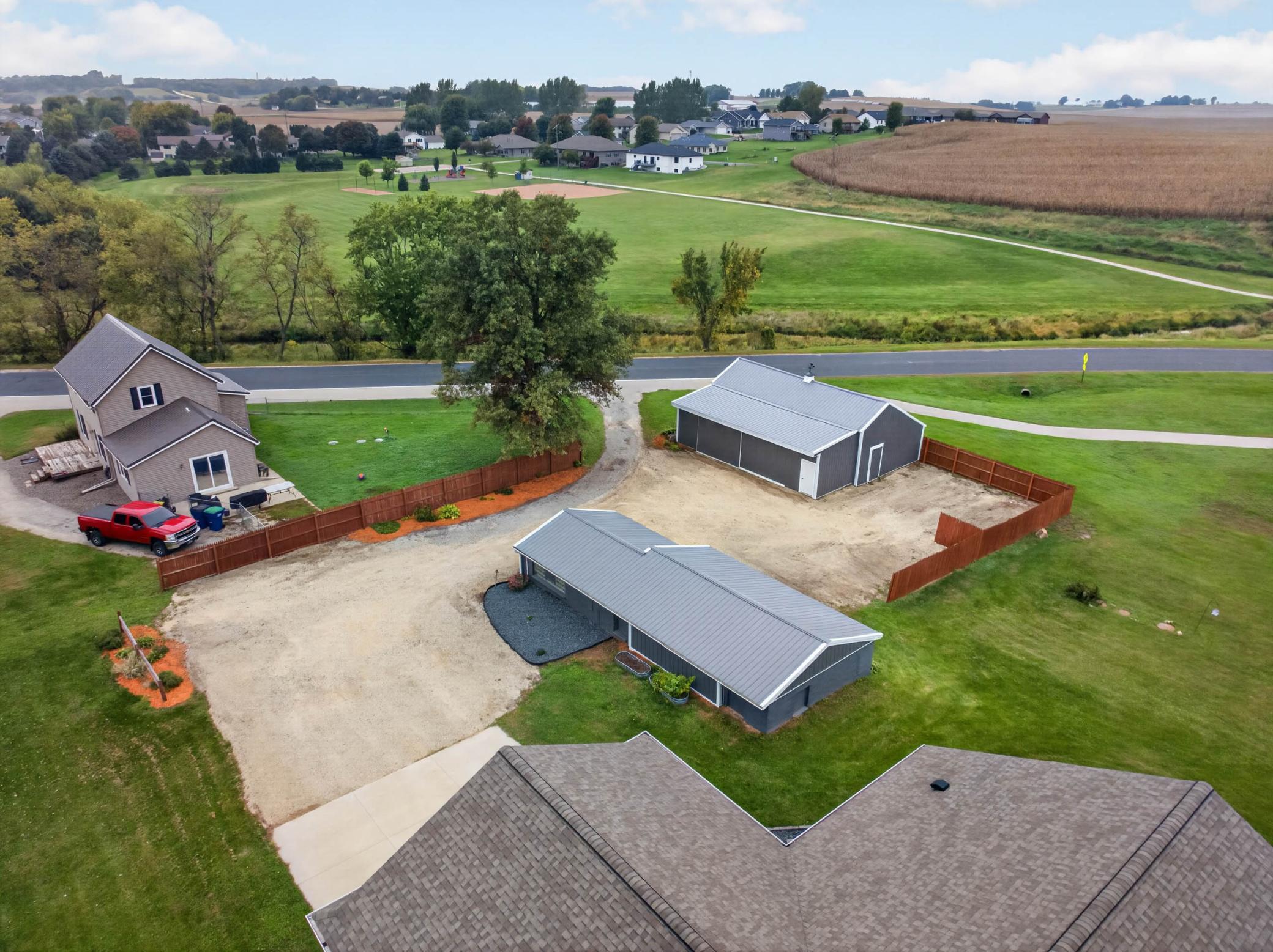 main property photo 74