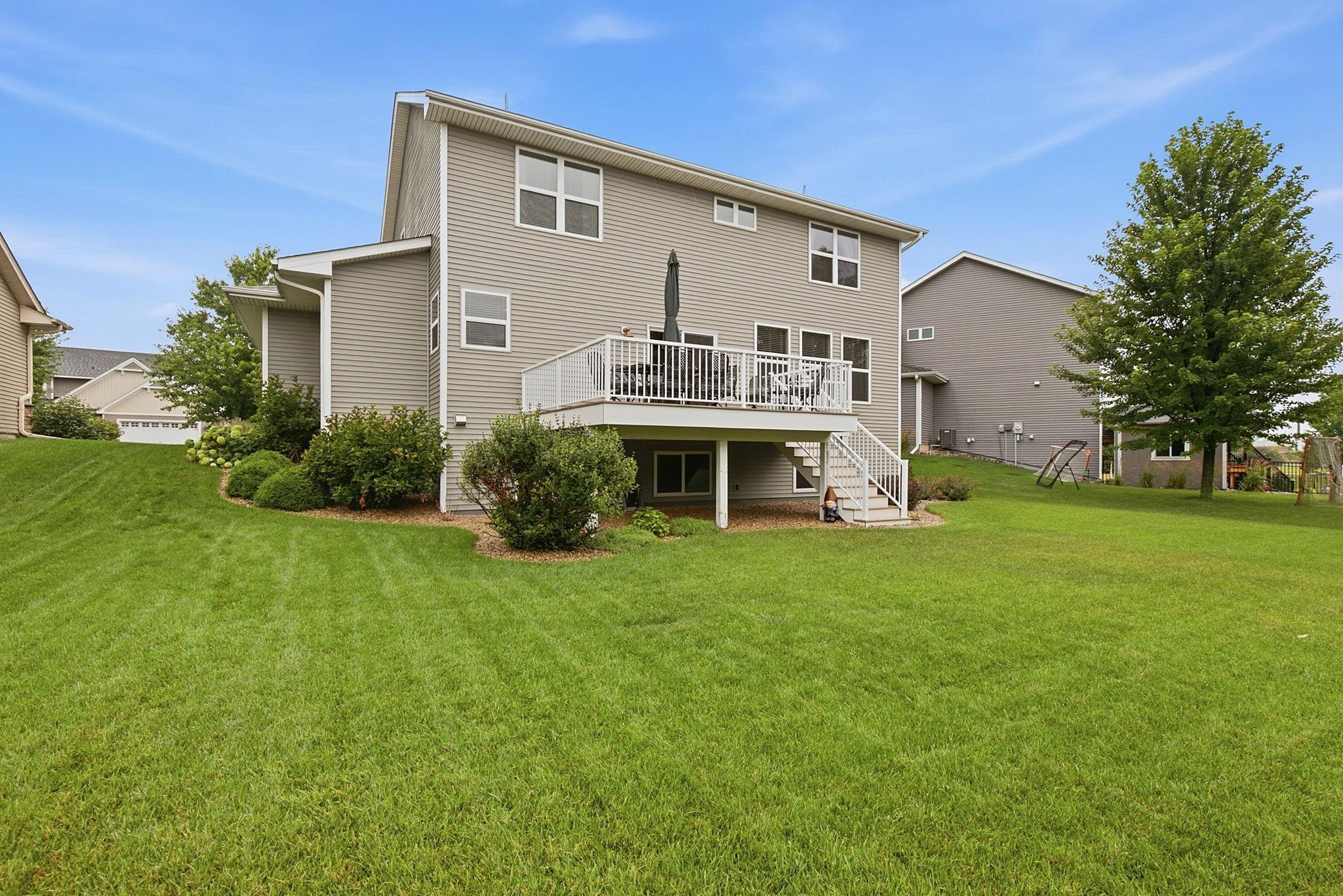 main property photo 23
