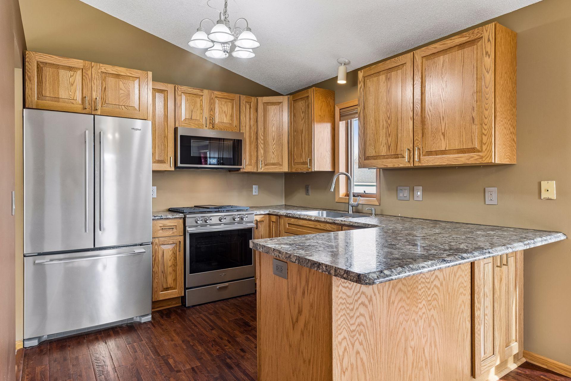 main property photo 12