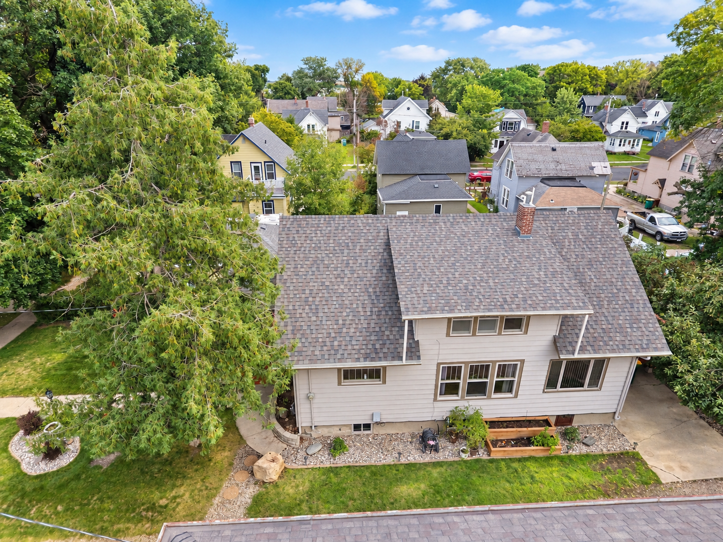 main property photo 45