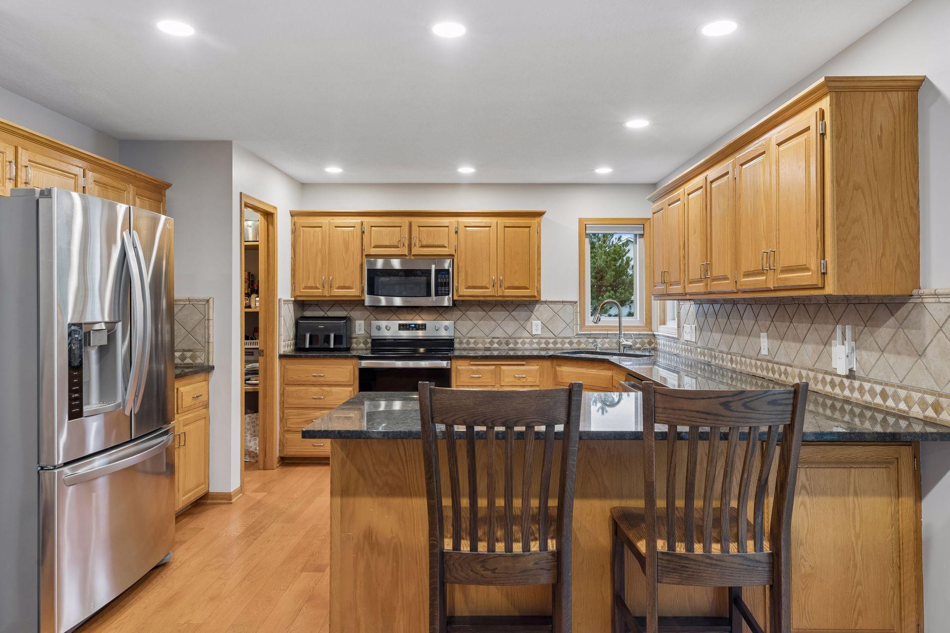 main property photo 25