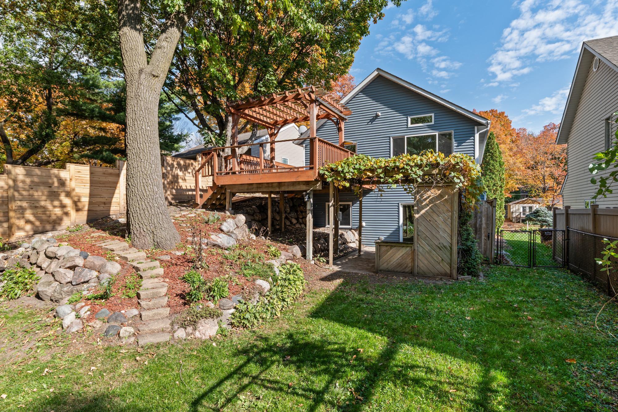 main property photo 29