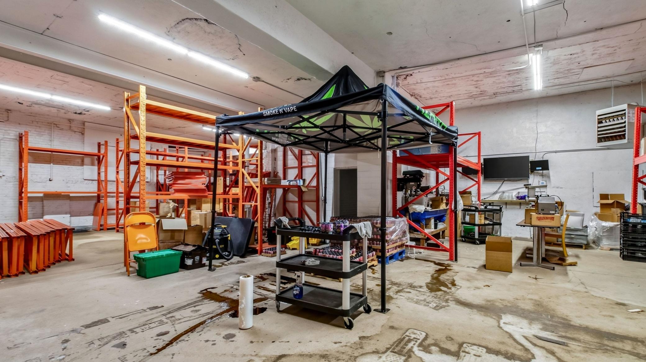 main property photo 15
