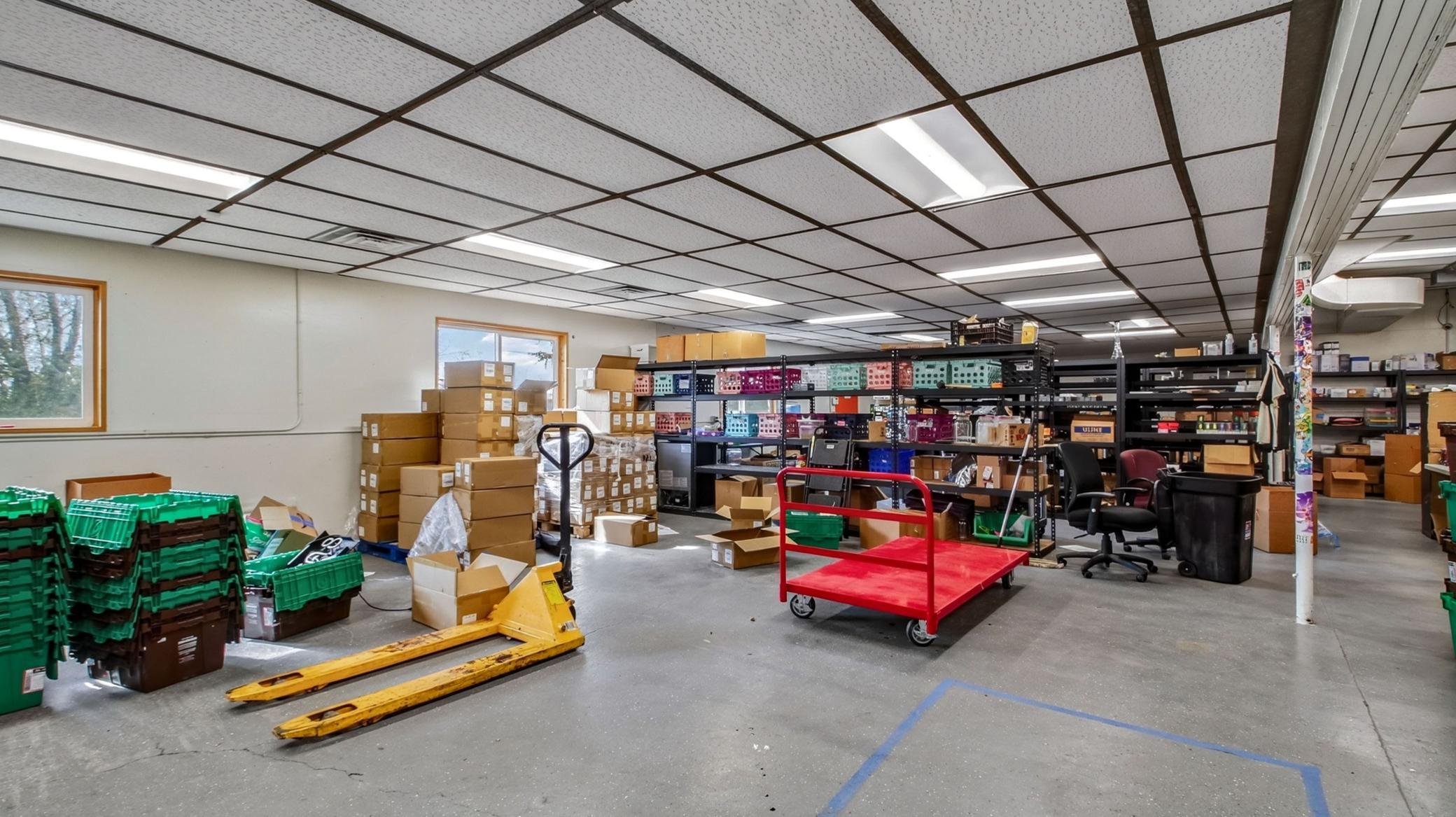 main property photo 16