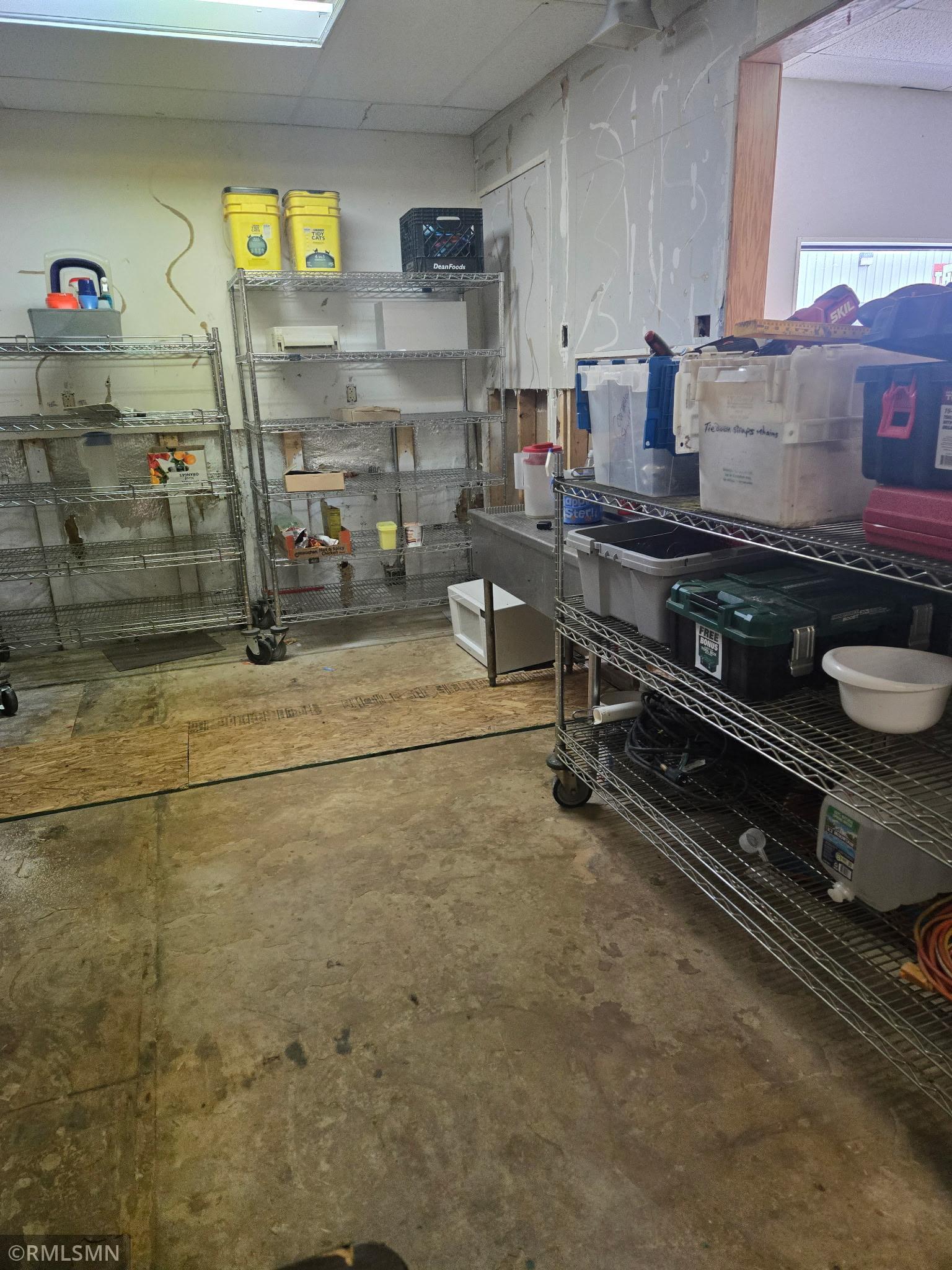 main property photo 12