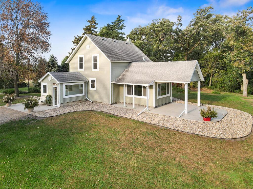 main property photo 8