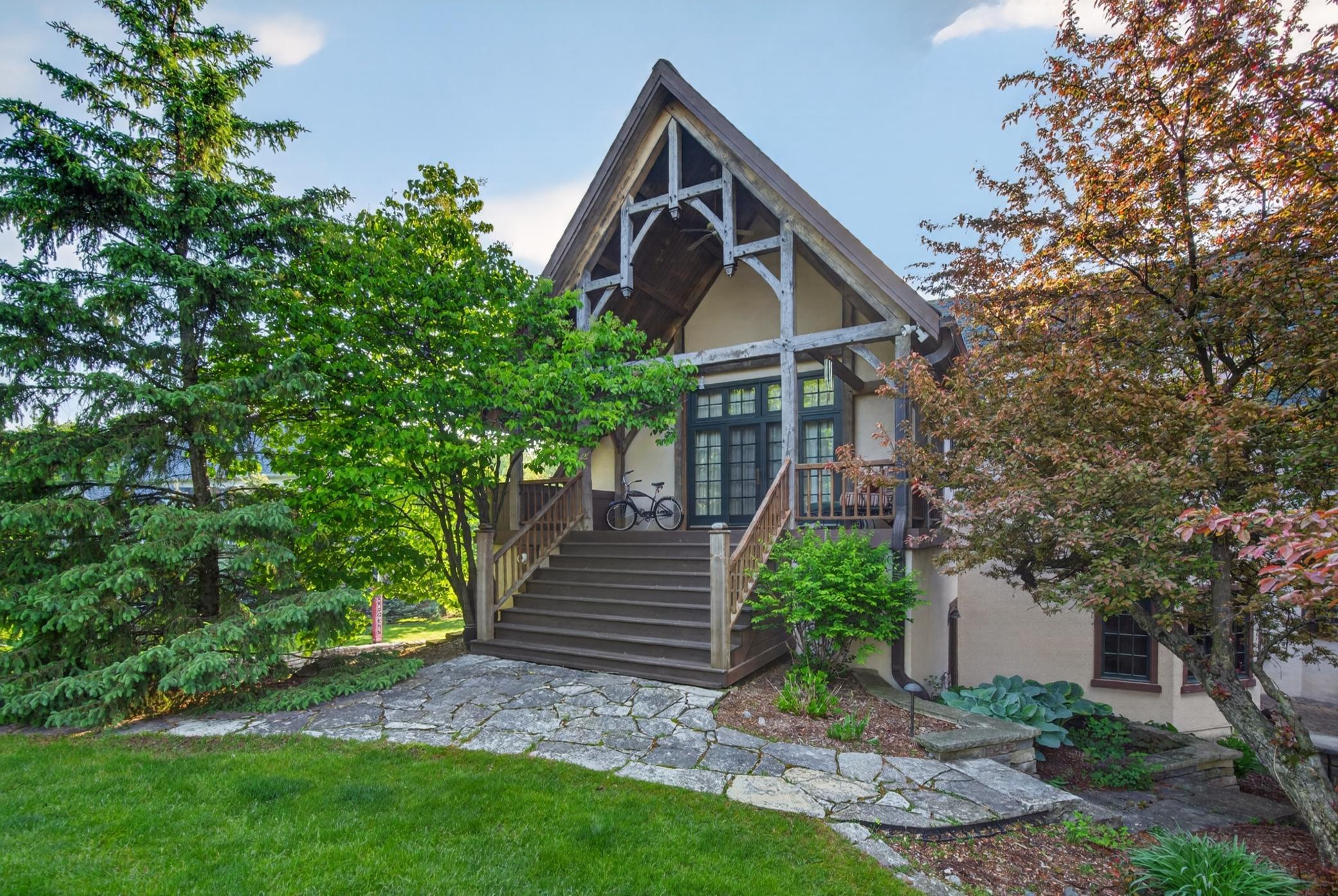 main property photo 17