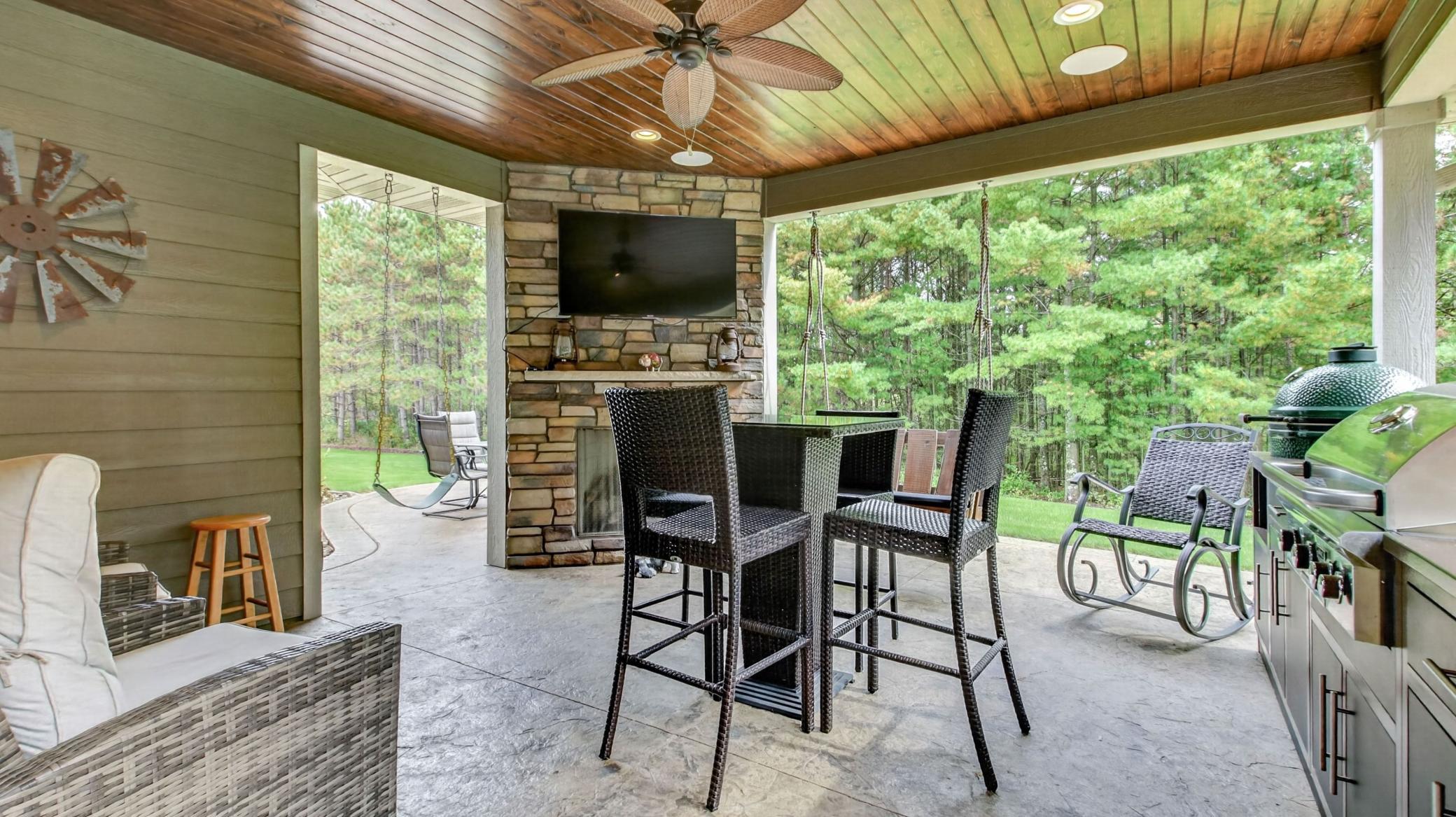main property photo 43