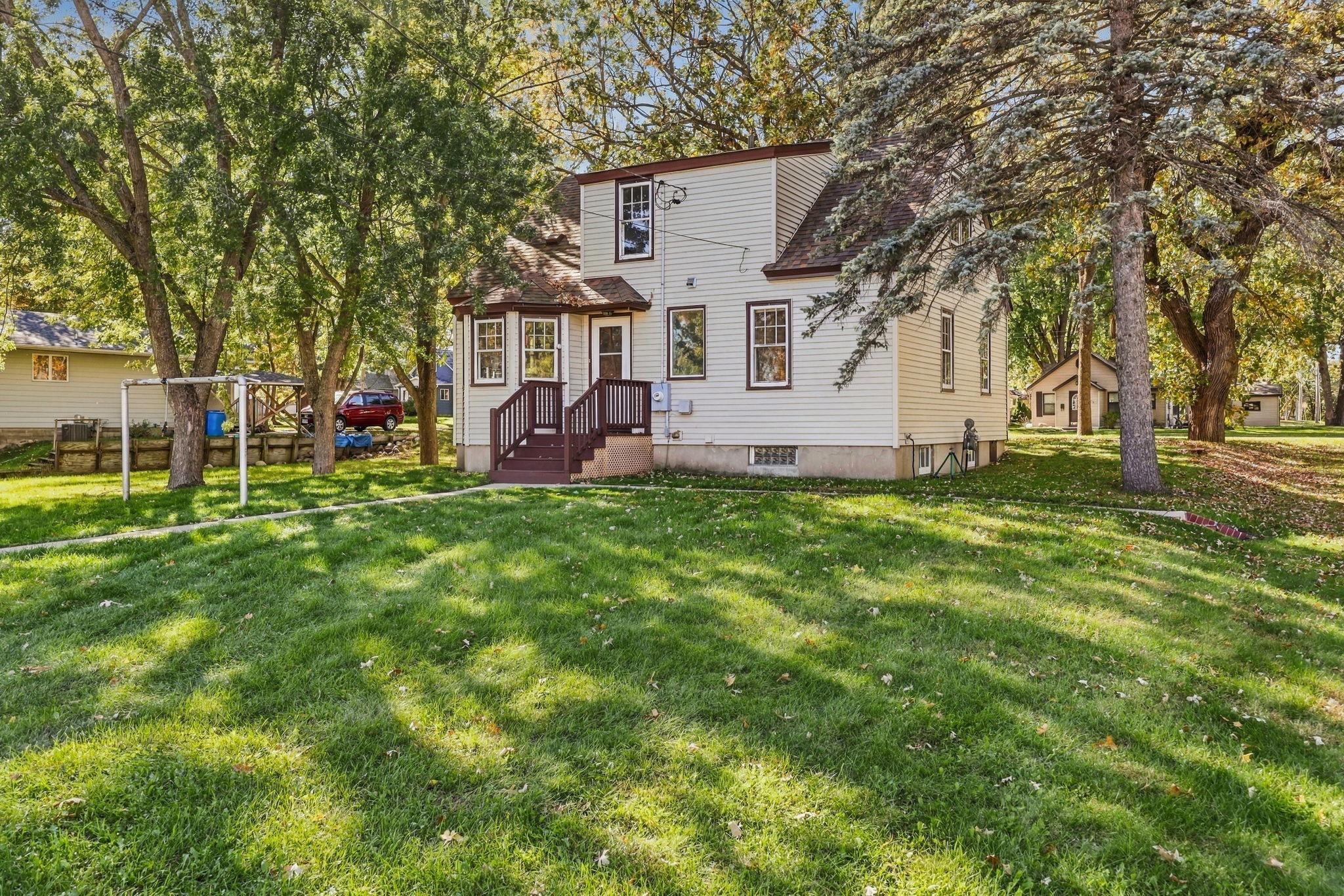 main property photo 28