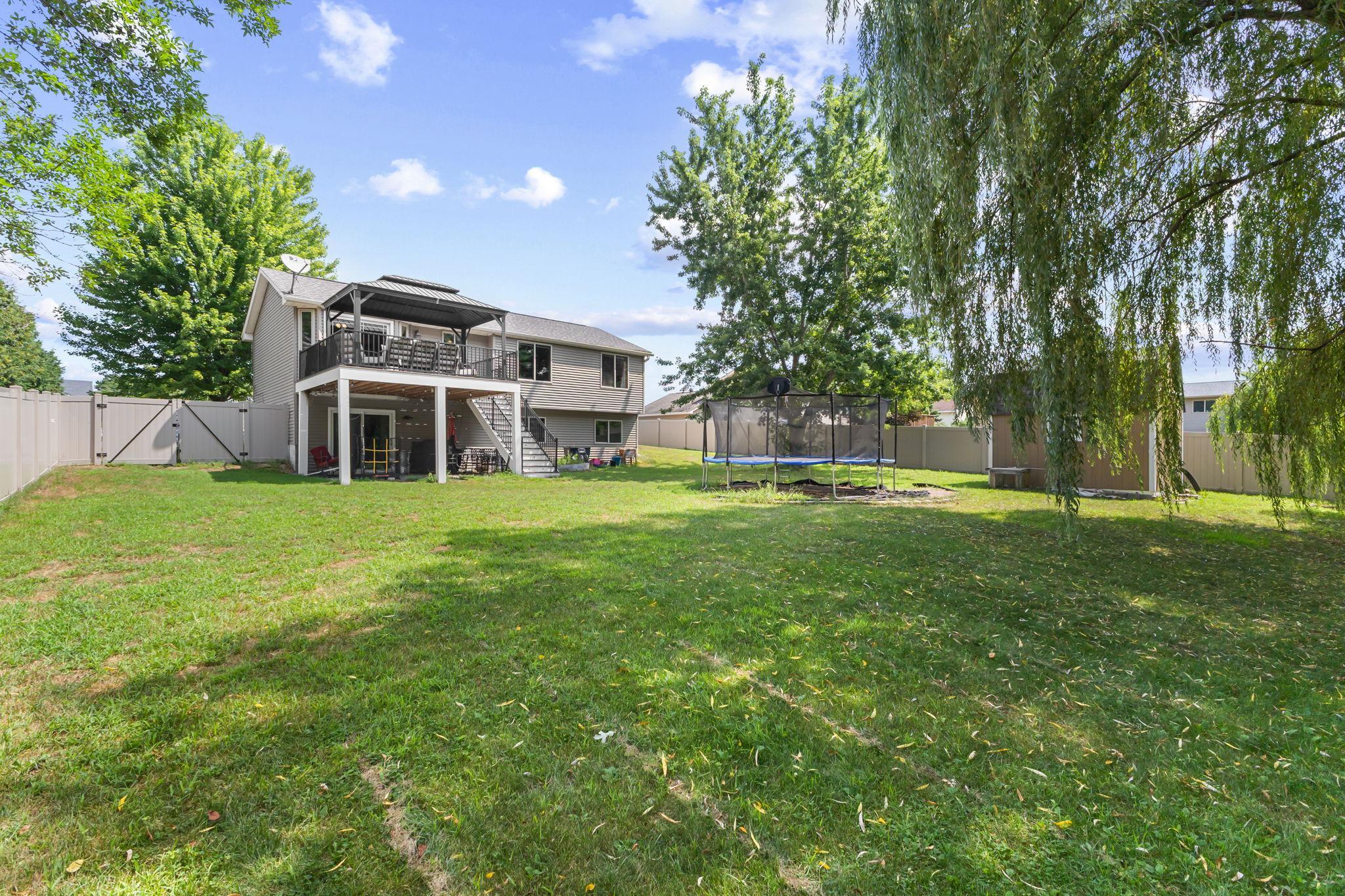 main property photo 37