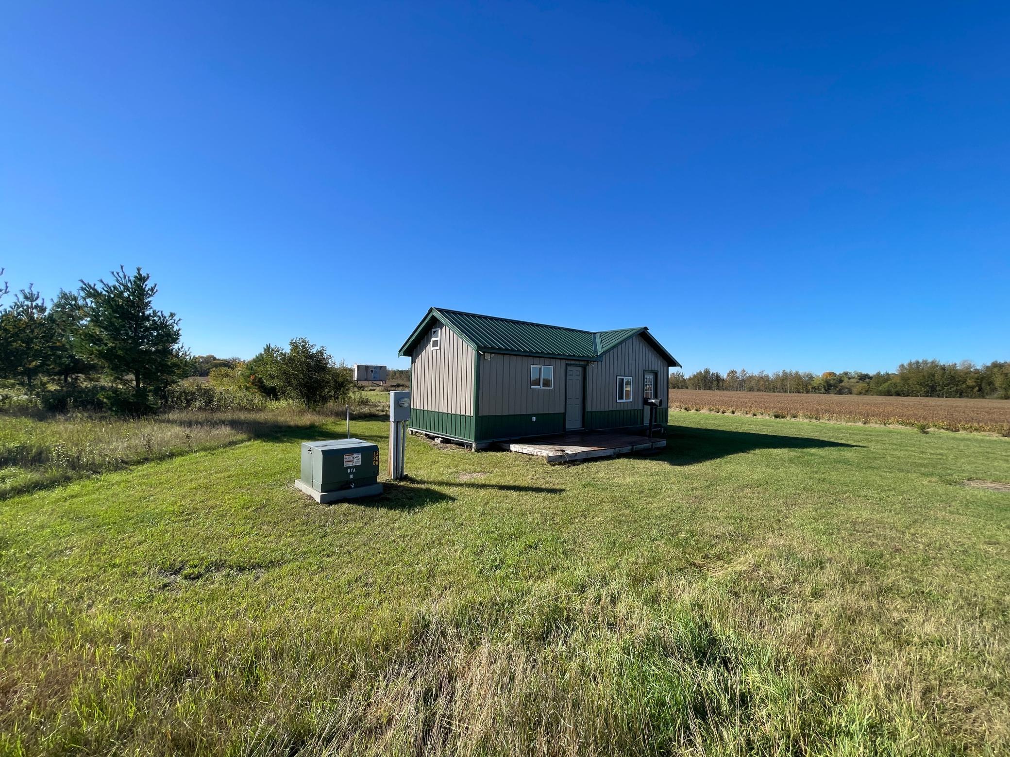 main property photo 20