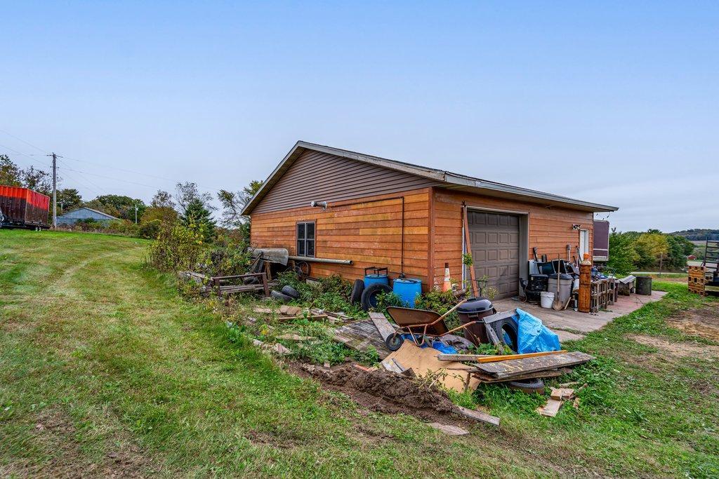 main property photo 46