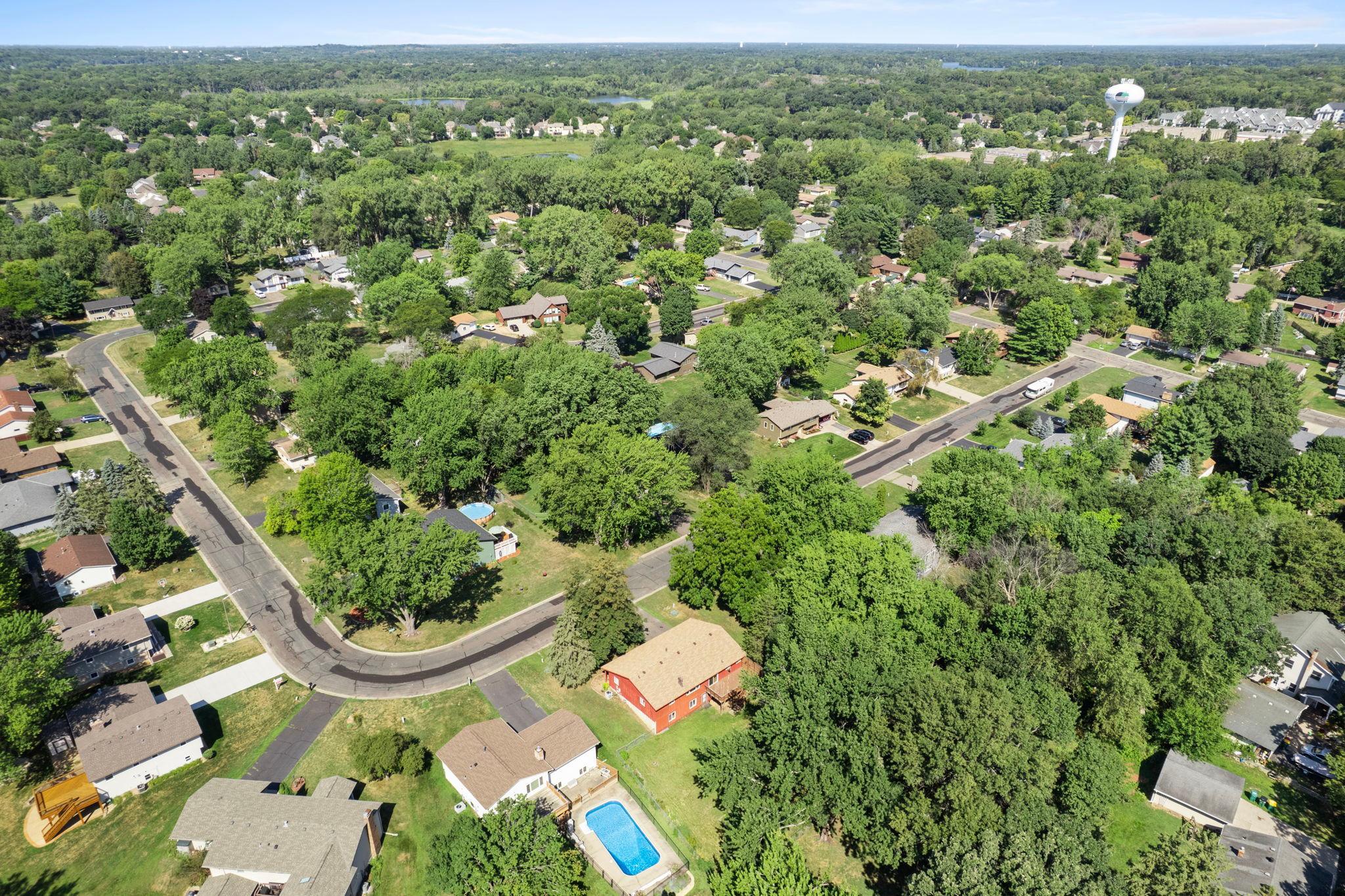 main property photo 32