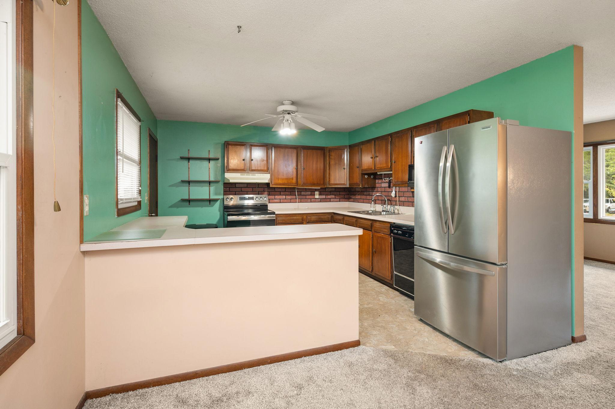 main property photo 8