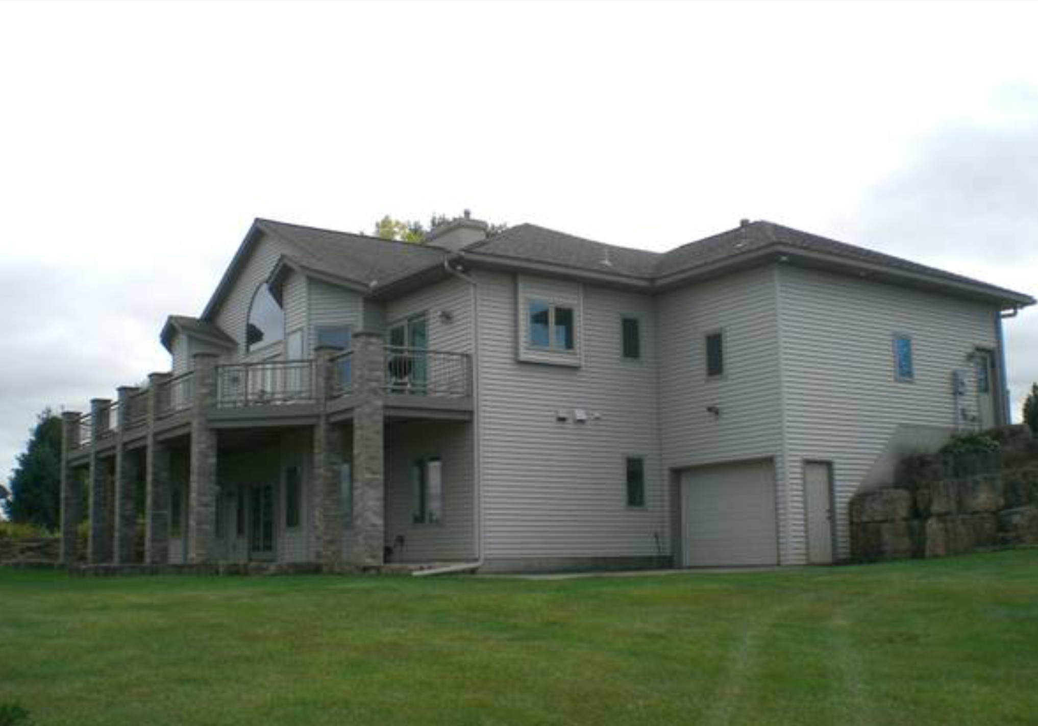 main property photo 41