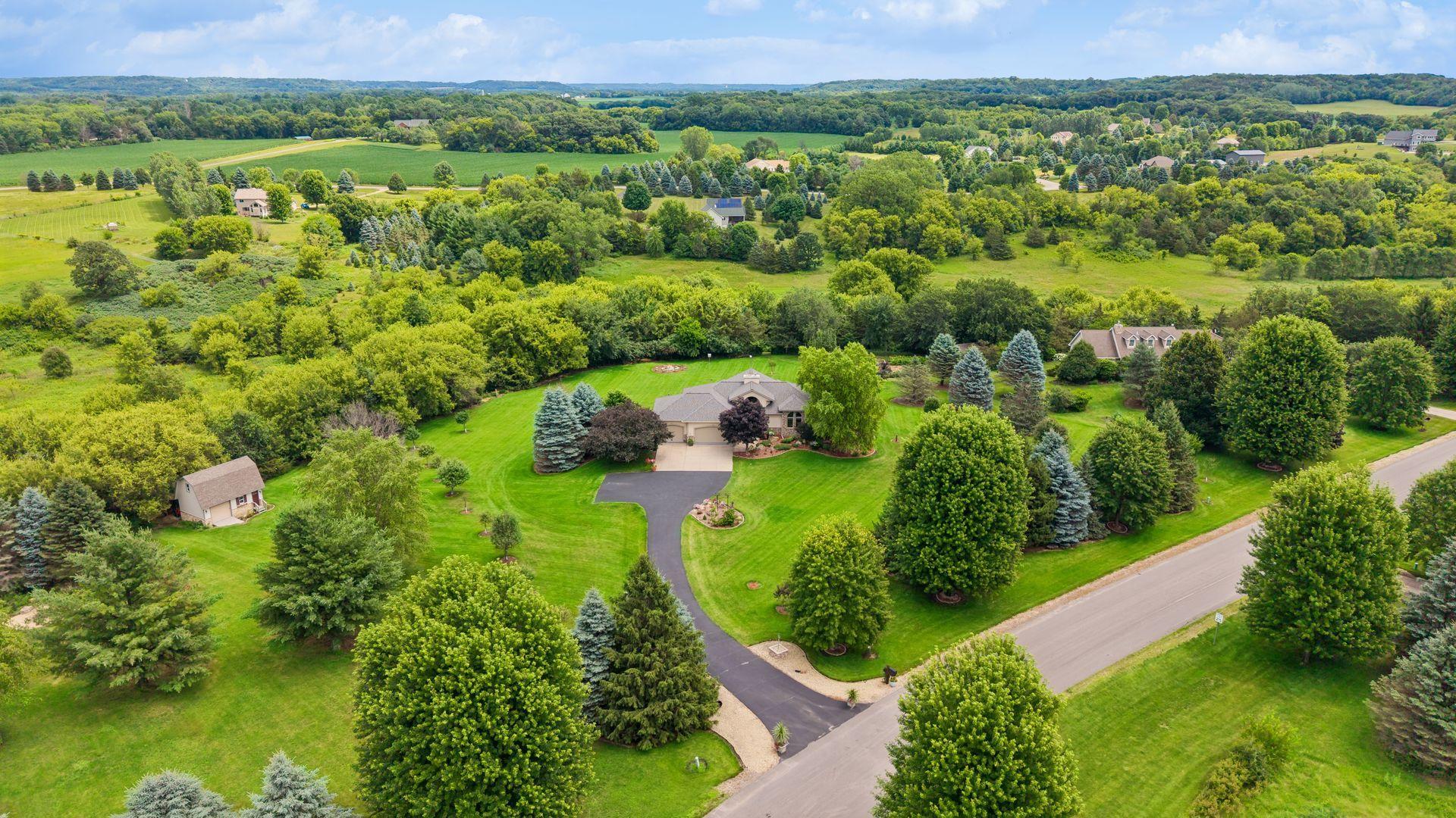 main property photo 6