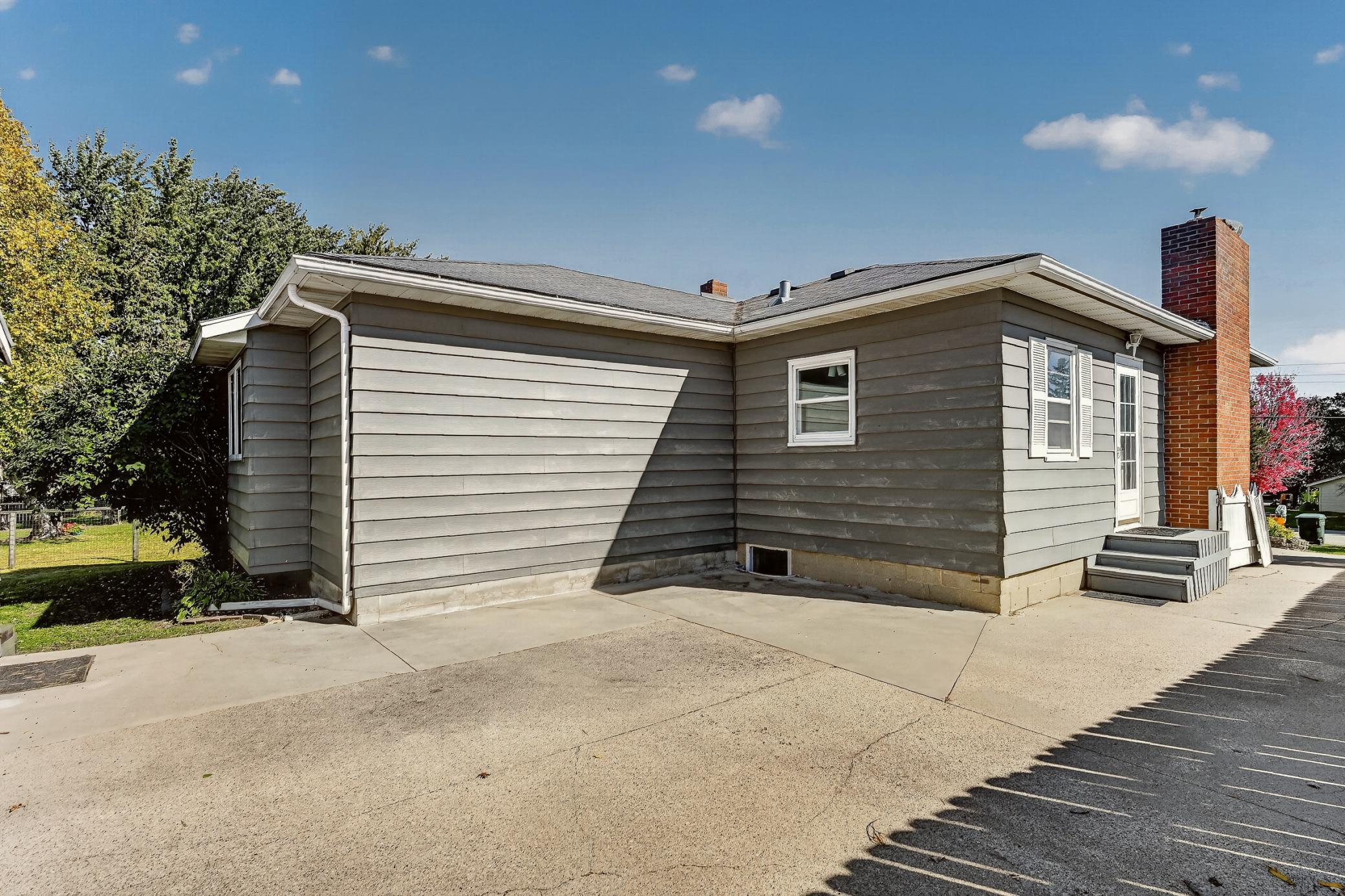 main property photo 35