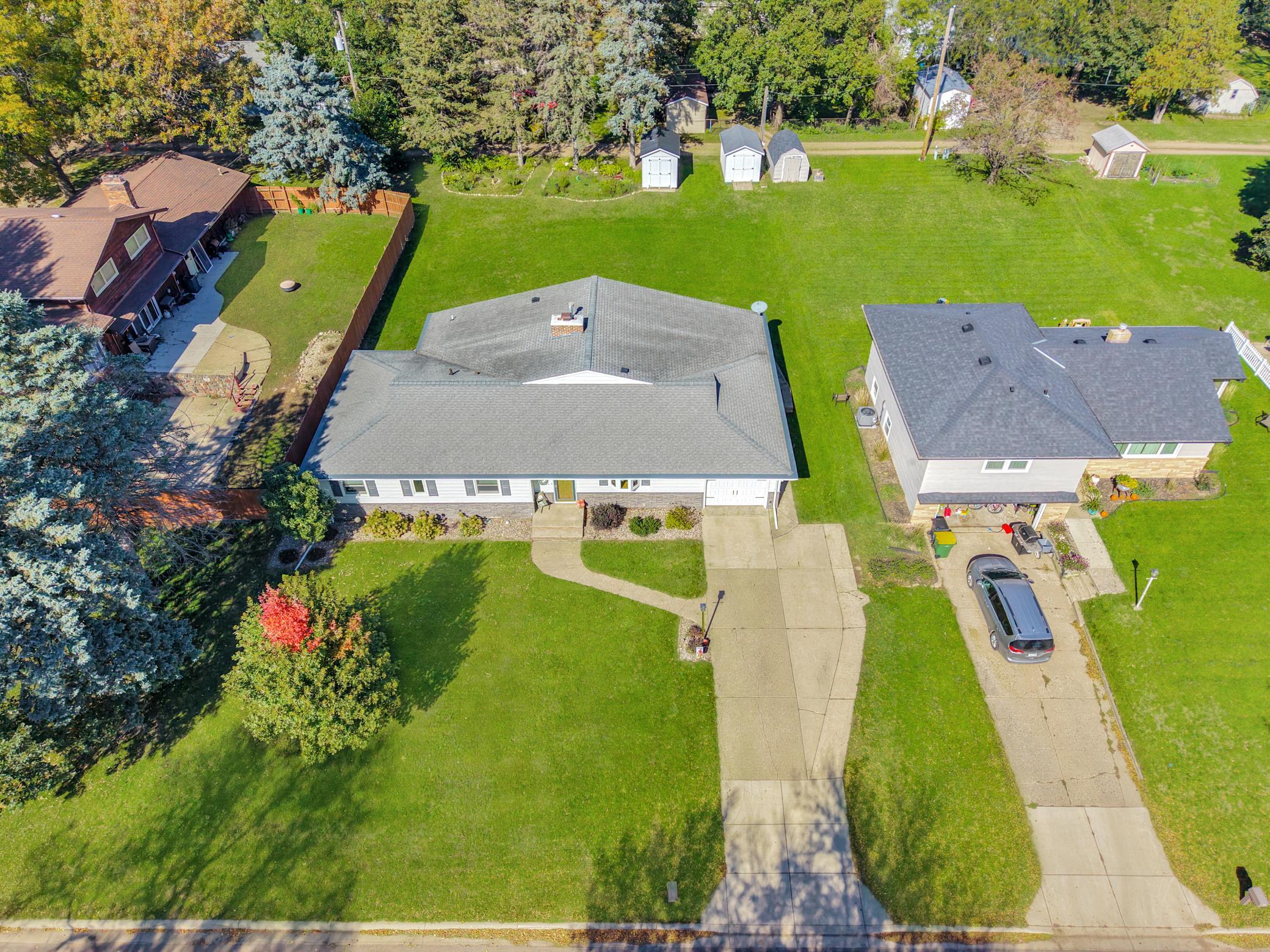 main property photo 14