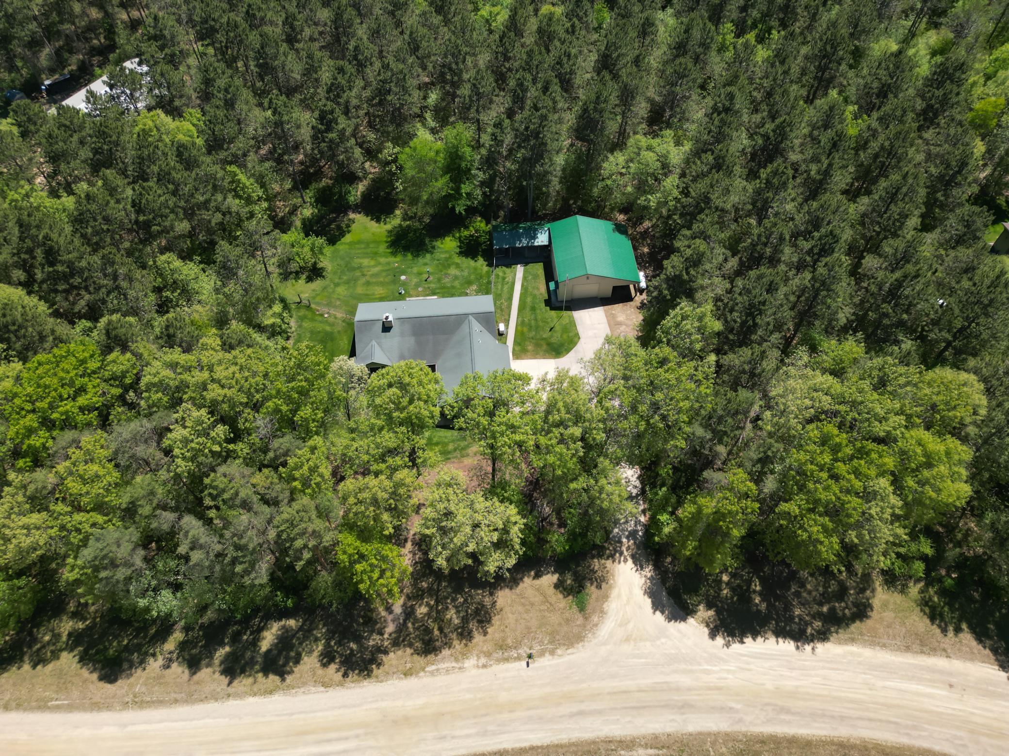 main property photo 33
