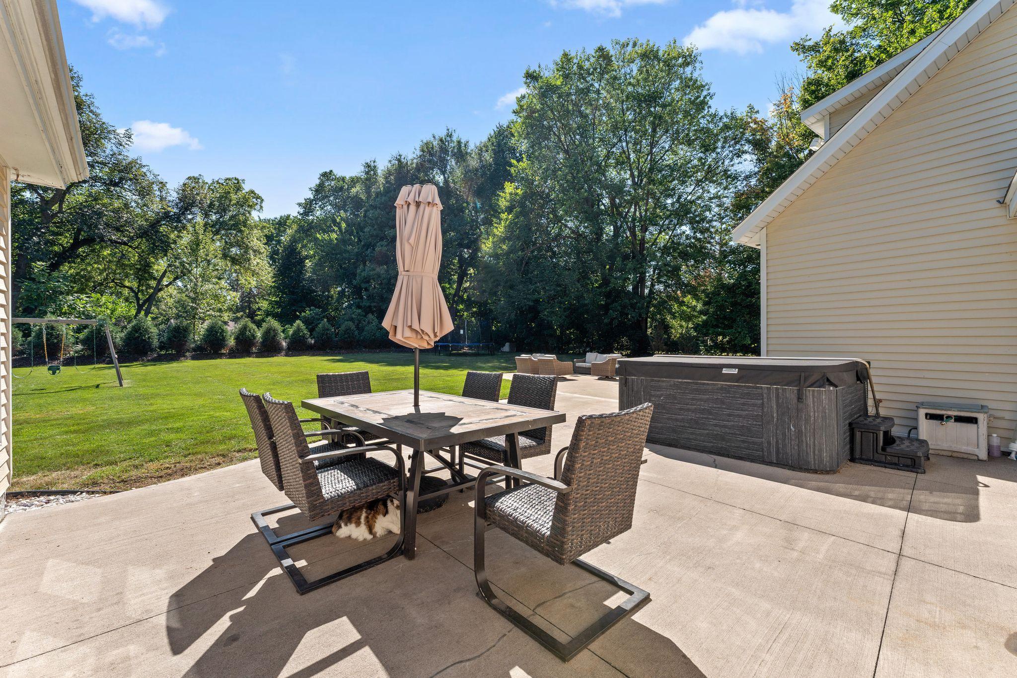 main property photo 38